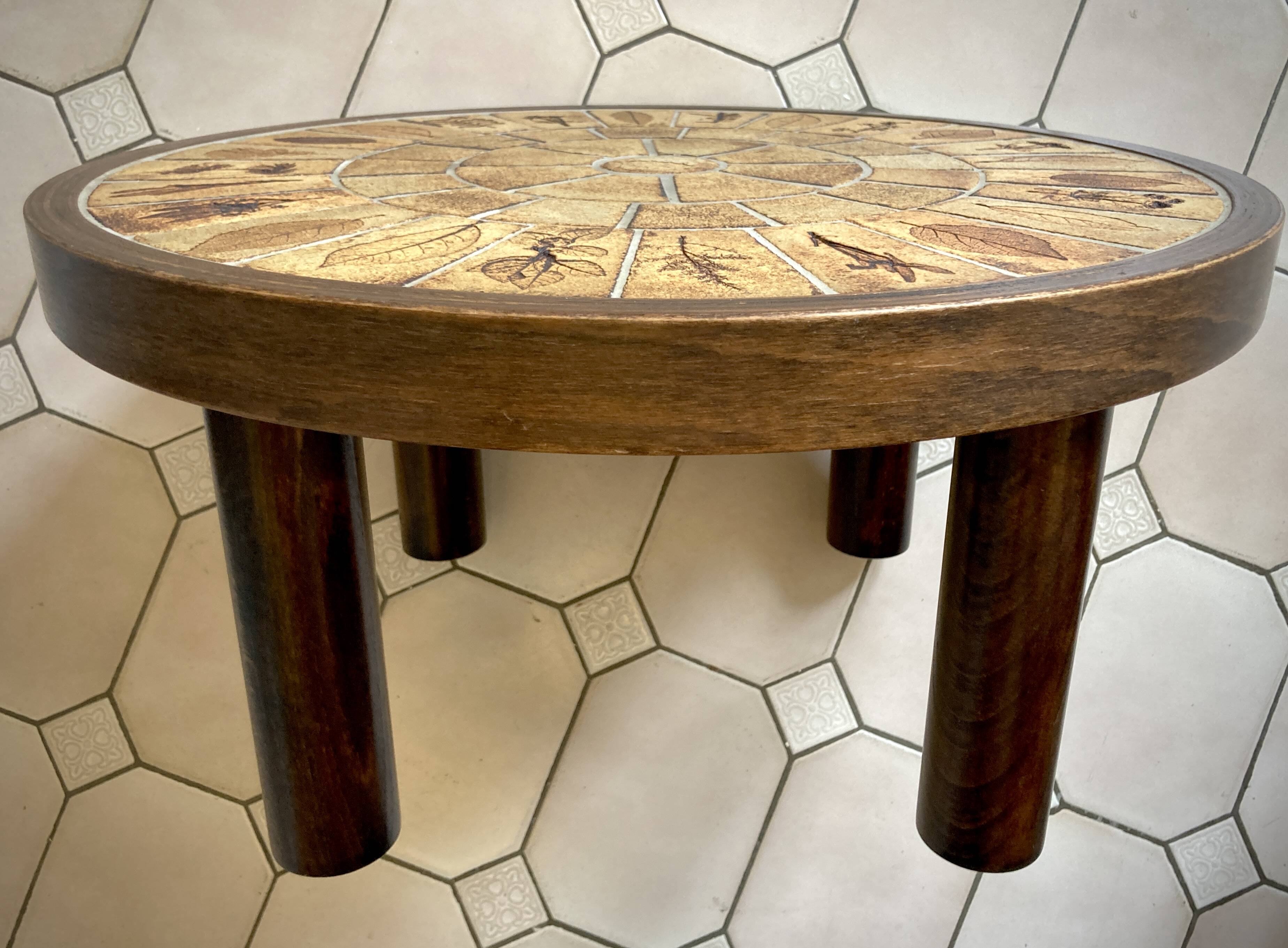 Round herbarium coffee table - Roger Capron