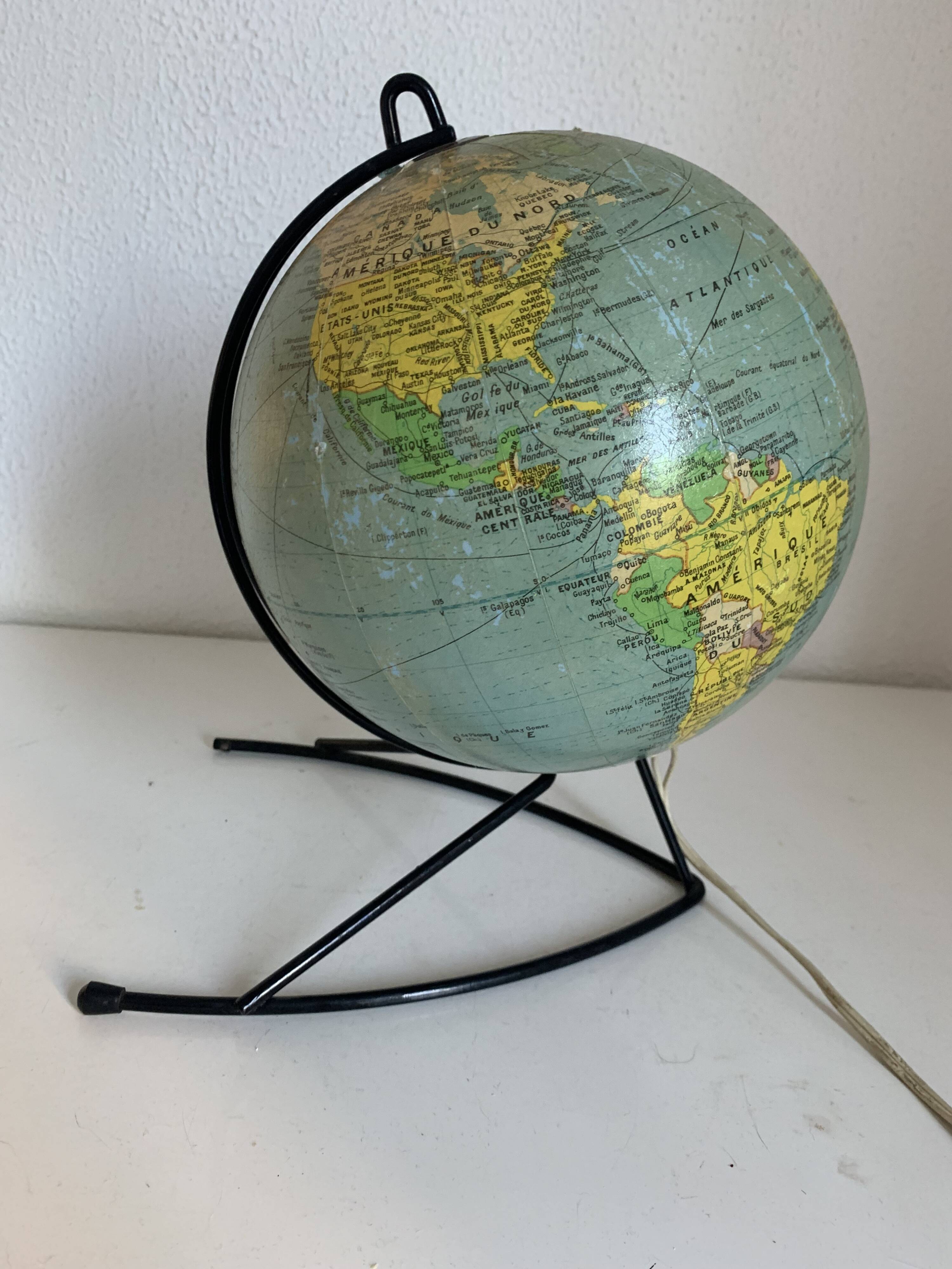 Vintage 1960s Girard et Barrère glass globe - 27 cm
