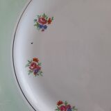 Flat earthenware plates with gilded edges