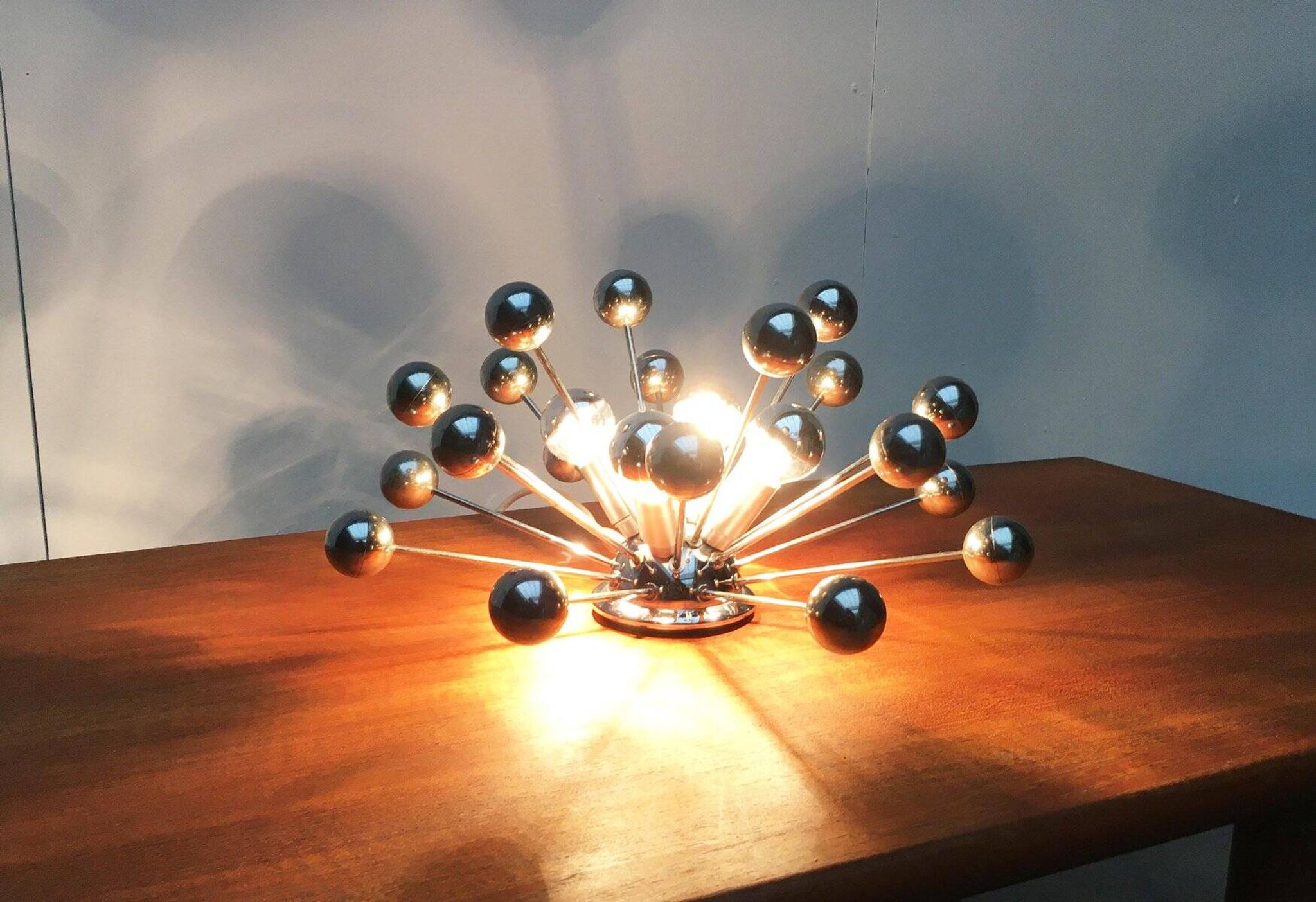 Lampe de table atomique allemande de l'âge spatial du milieu du siècle de Cosack