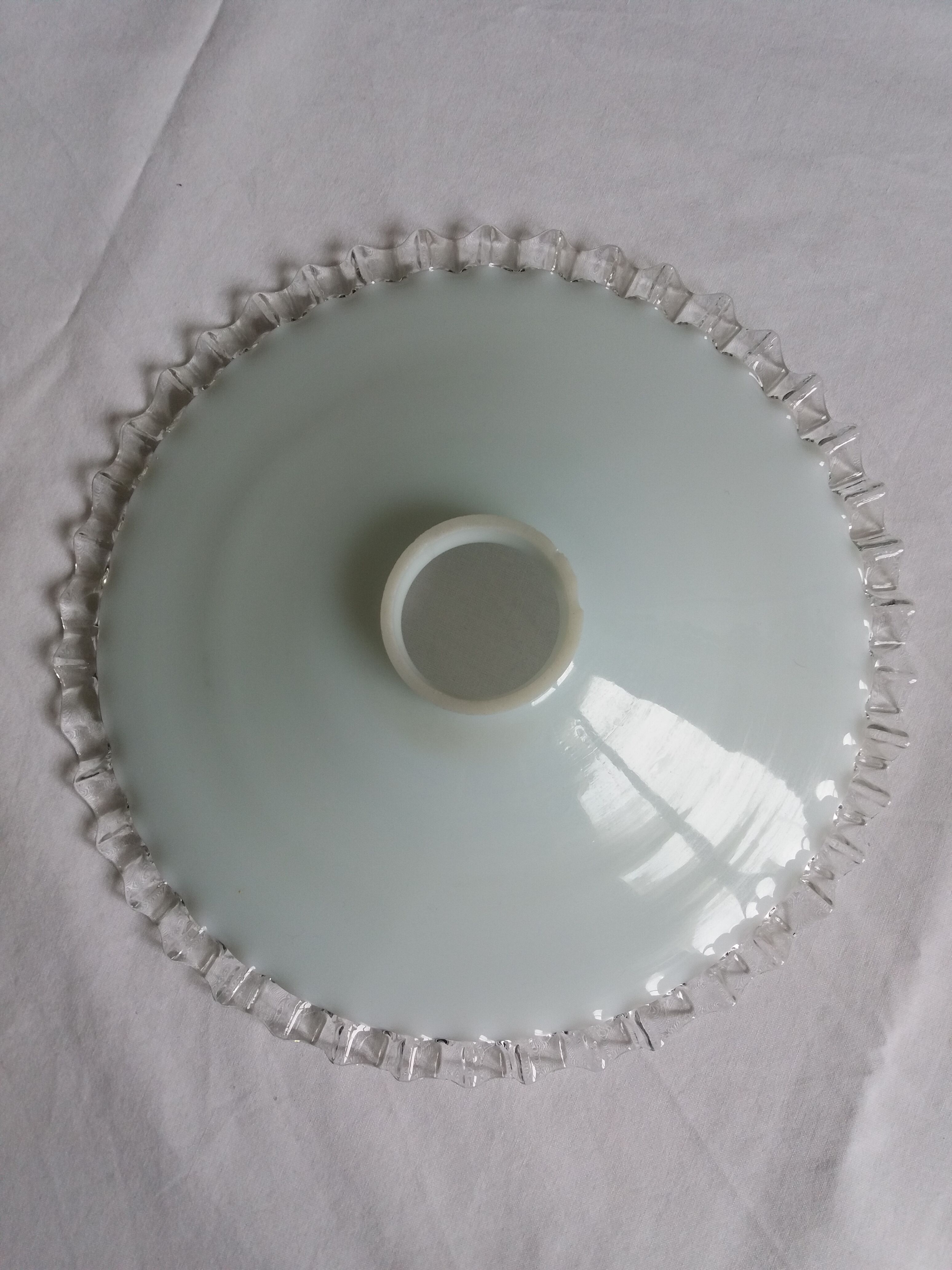 White opaline daylight and transparent wavy edge