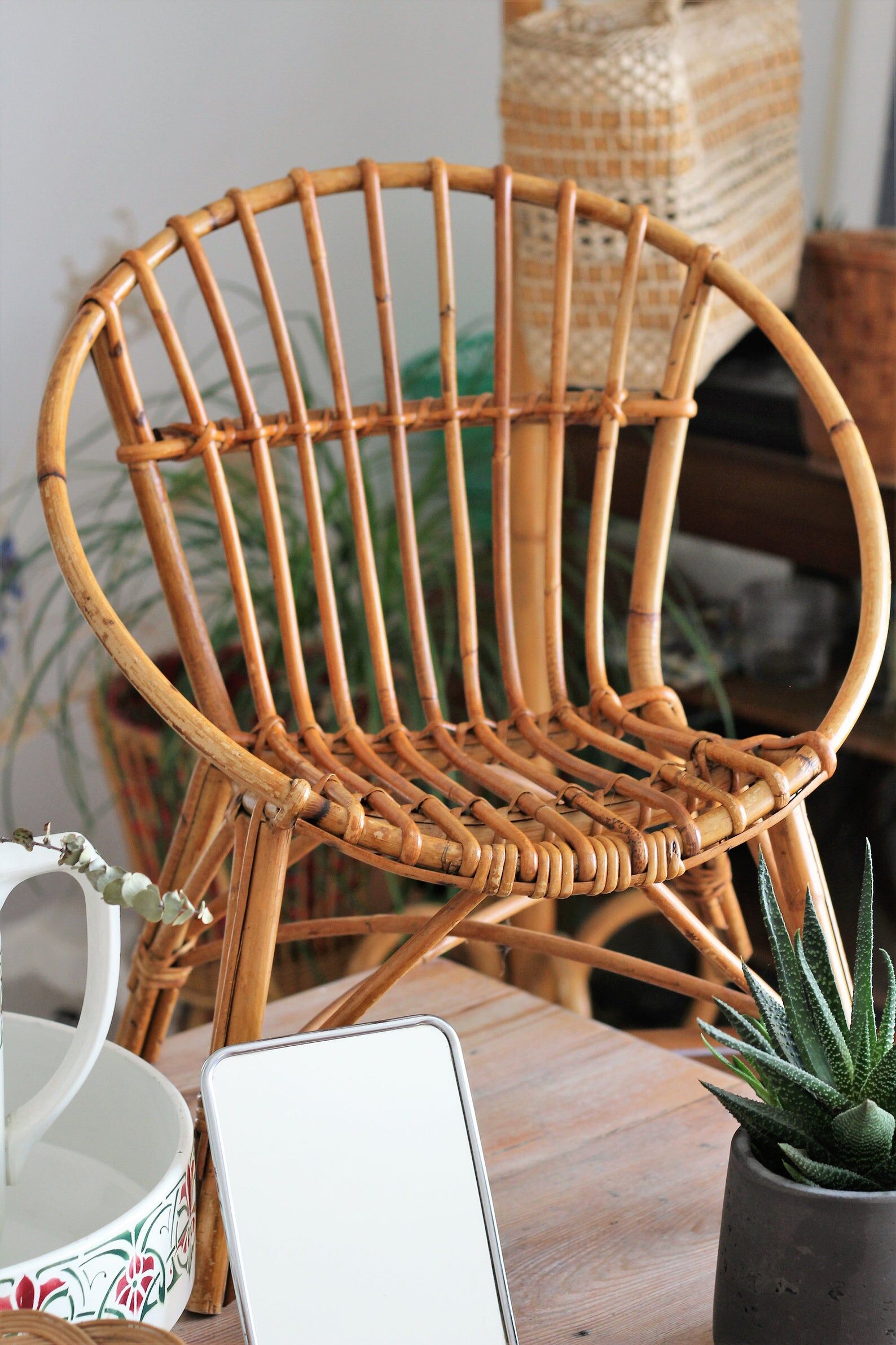 Children's chair in rattan
