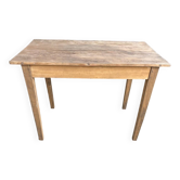 Farm table