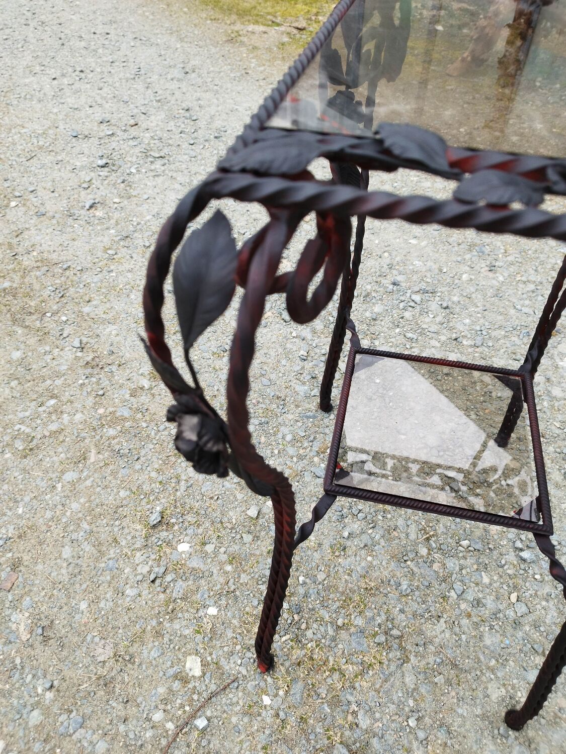 Table guéridon console sellette en fer forgé à décor de rose verre