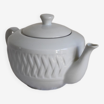 Porcelain Deshoulières teapot