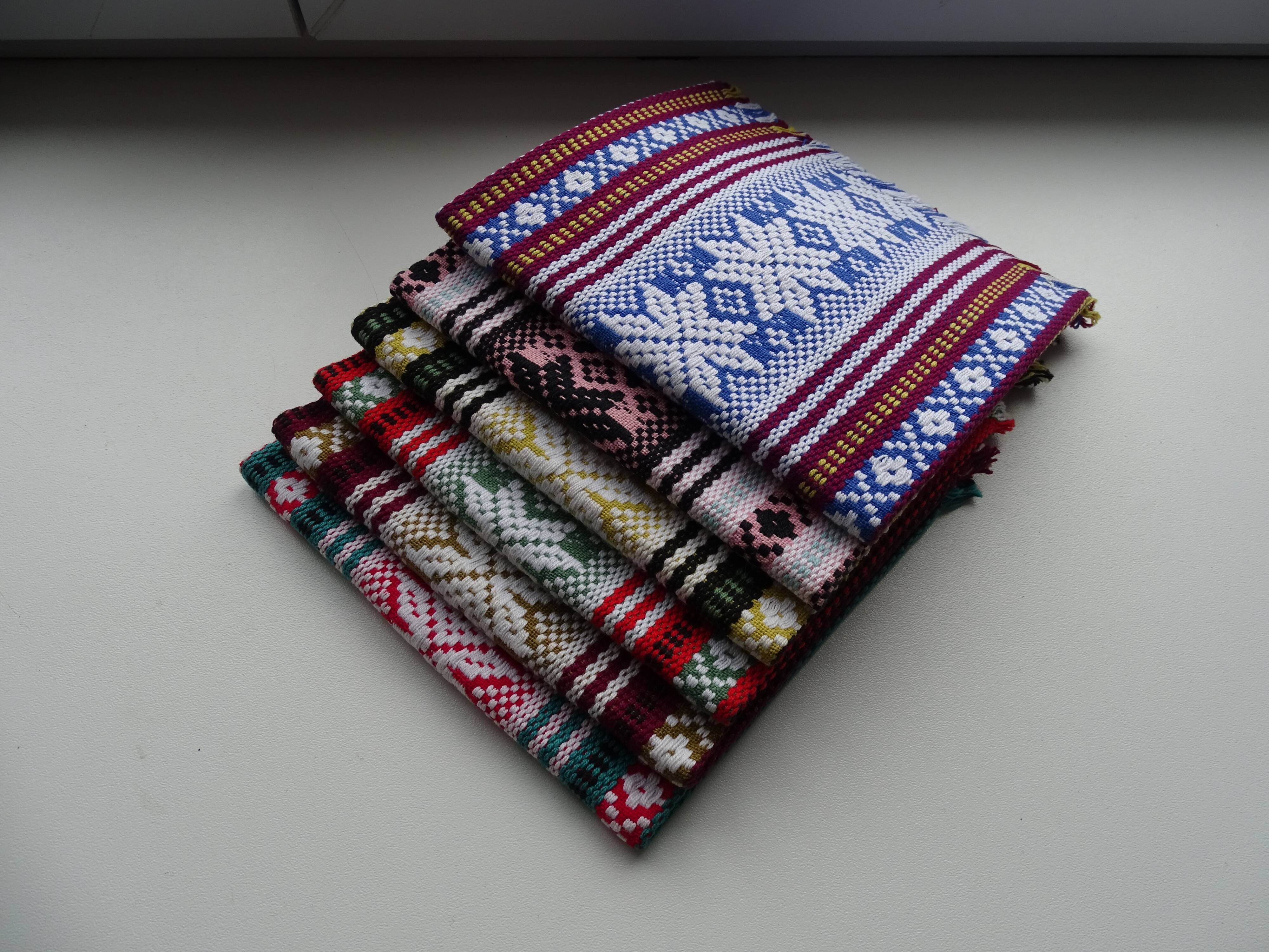 6 colored linen/cotton napkins 48 x 32