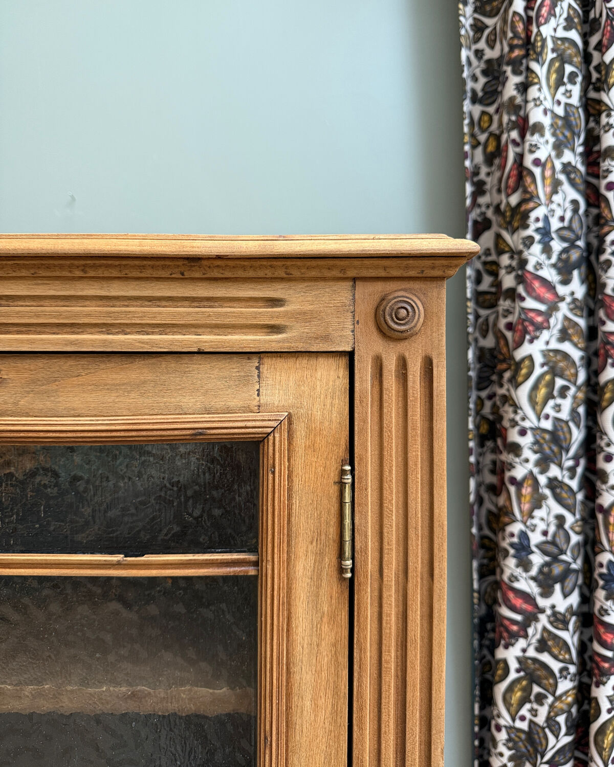 Renovated Parisian showcase