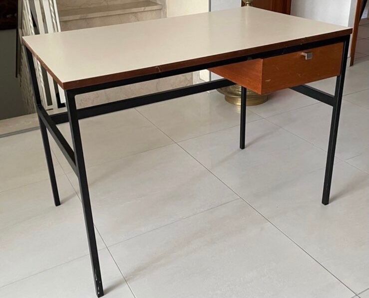 Bureau Pierre Paulin éditions Thonet