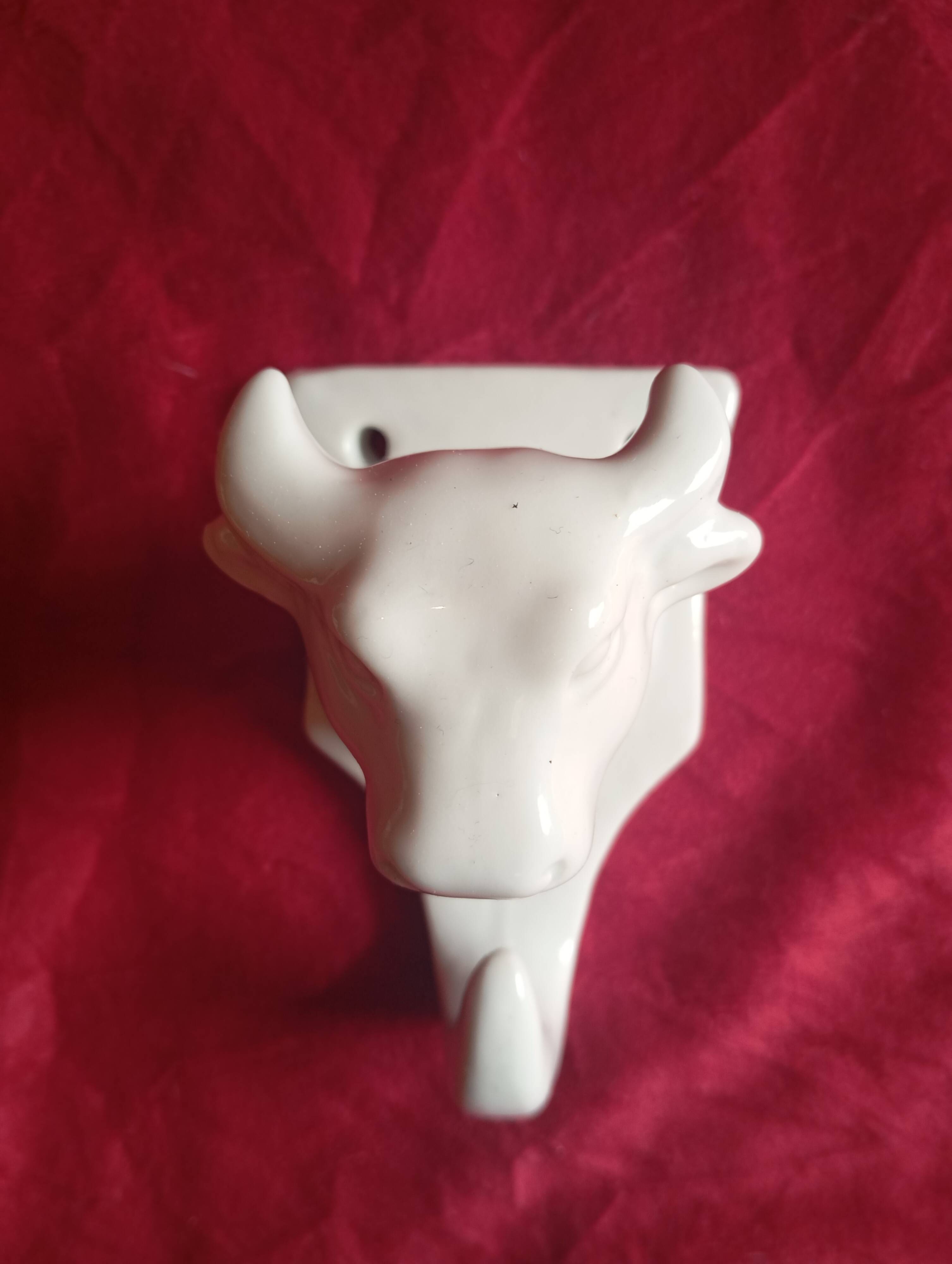 CERAMIC COAT HOOK WITH COW PATTERN