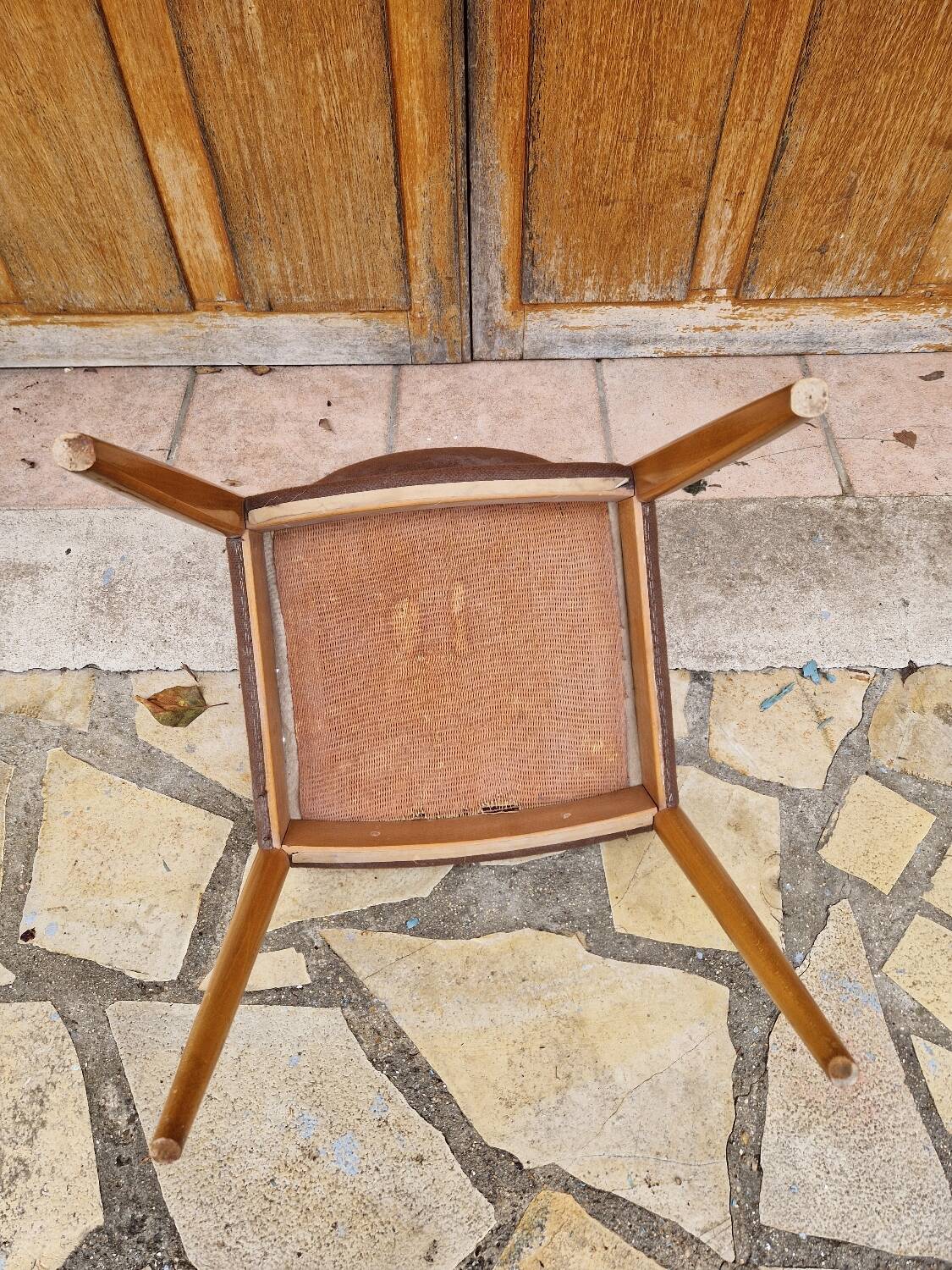 4 chaises scandinaves vintage