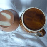 2 pitchers in Brown stoneware and ceramic