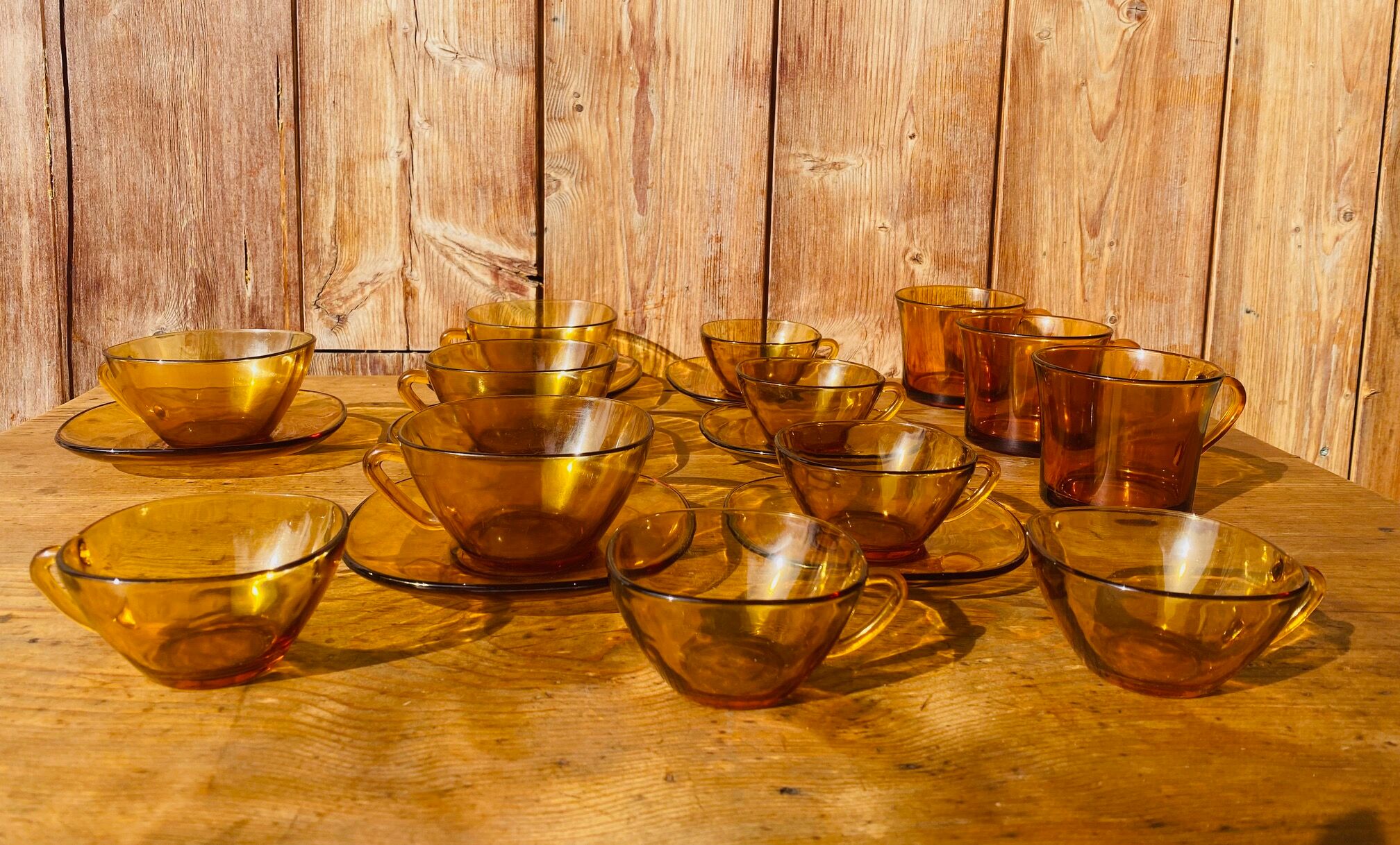 Vereco amber brown cup and mug set