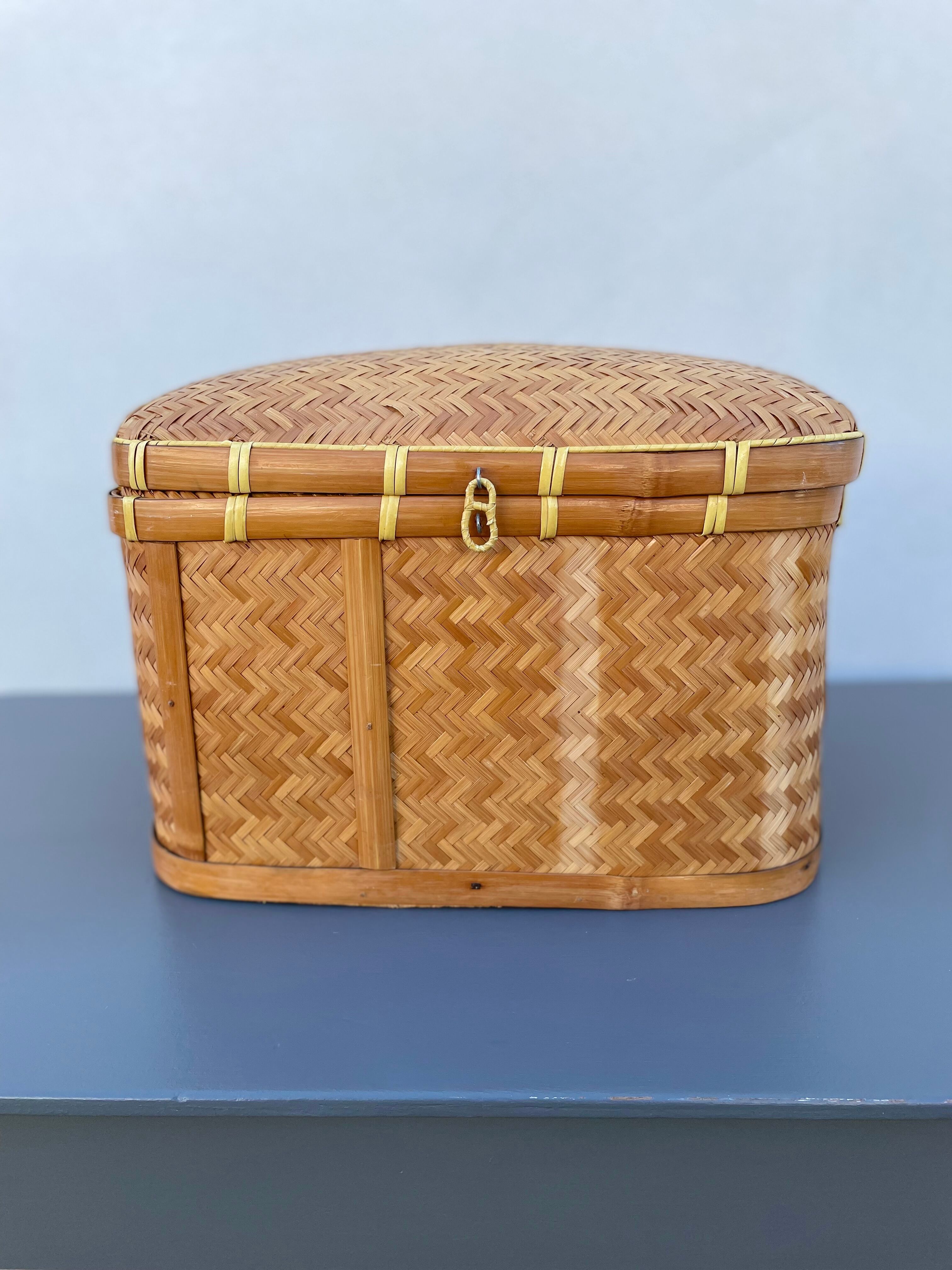 Woven rattan trunk