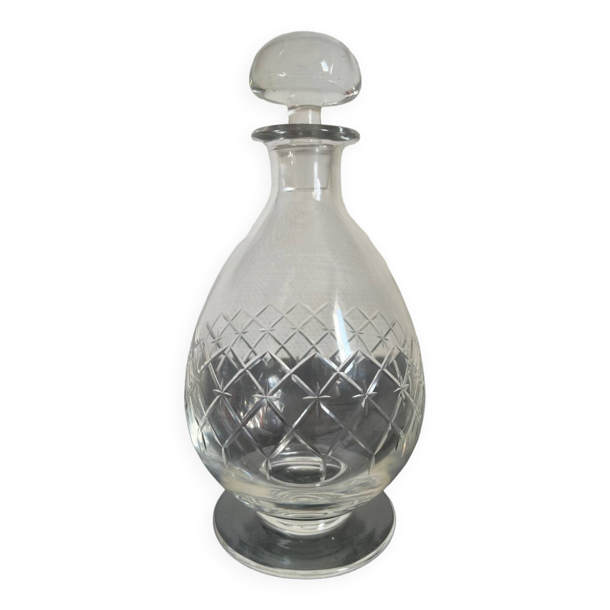 Carafe en verre ciselé