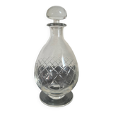 Carafe en verre ciselé