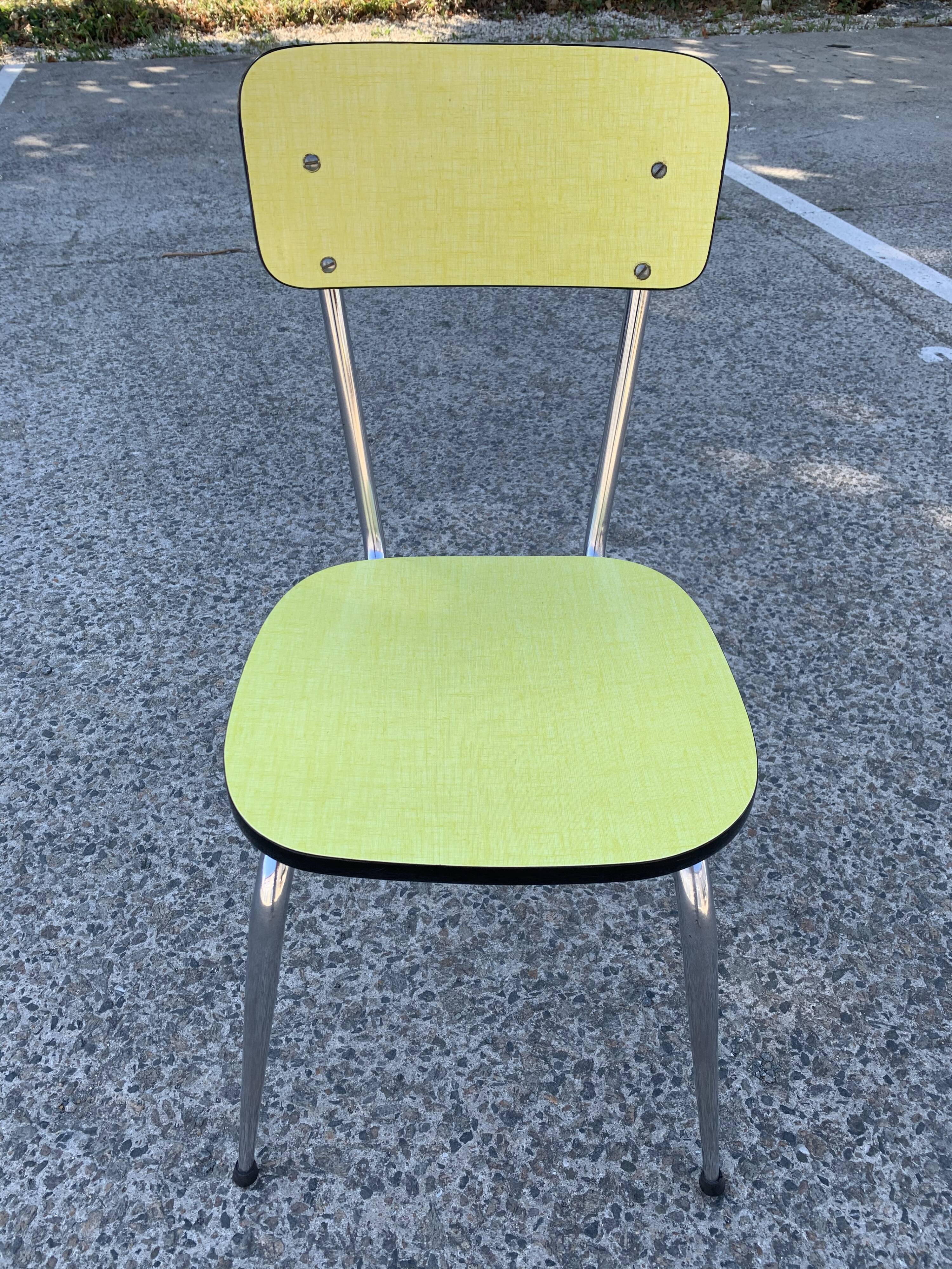 Lot de 5 chaises formica jaune 1960