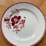 Dessert plates with lily flowers from Saint Amand.