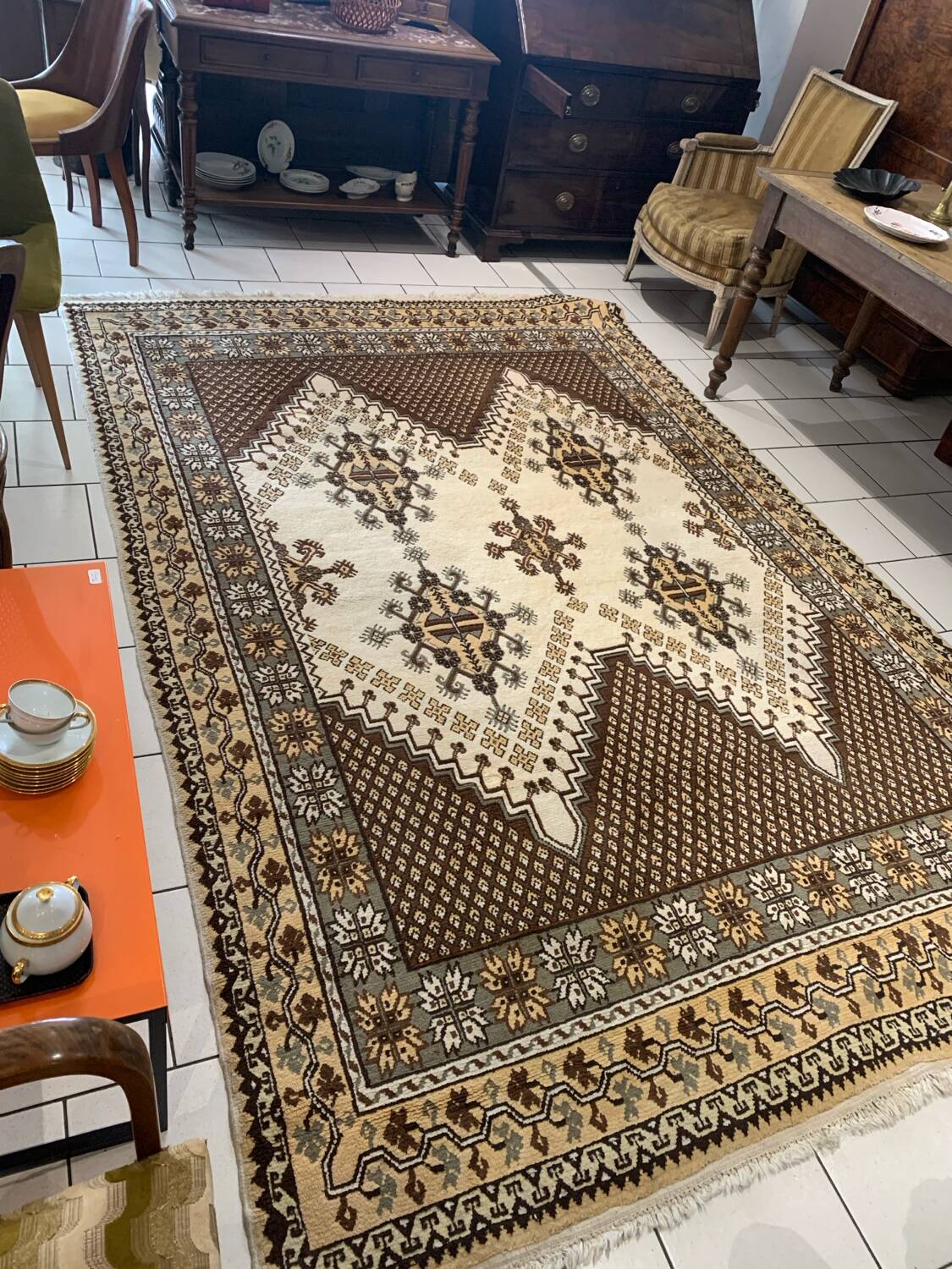 Vintage Persian oriental wool rug
