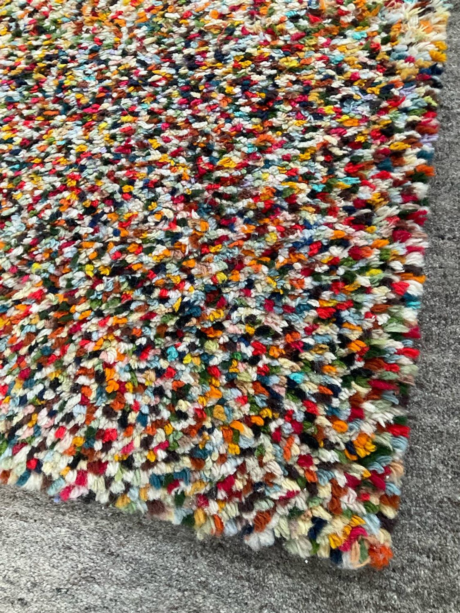 Tapis vintage en laine tissée