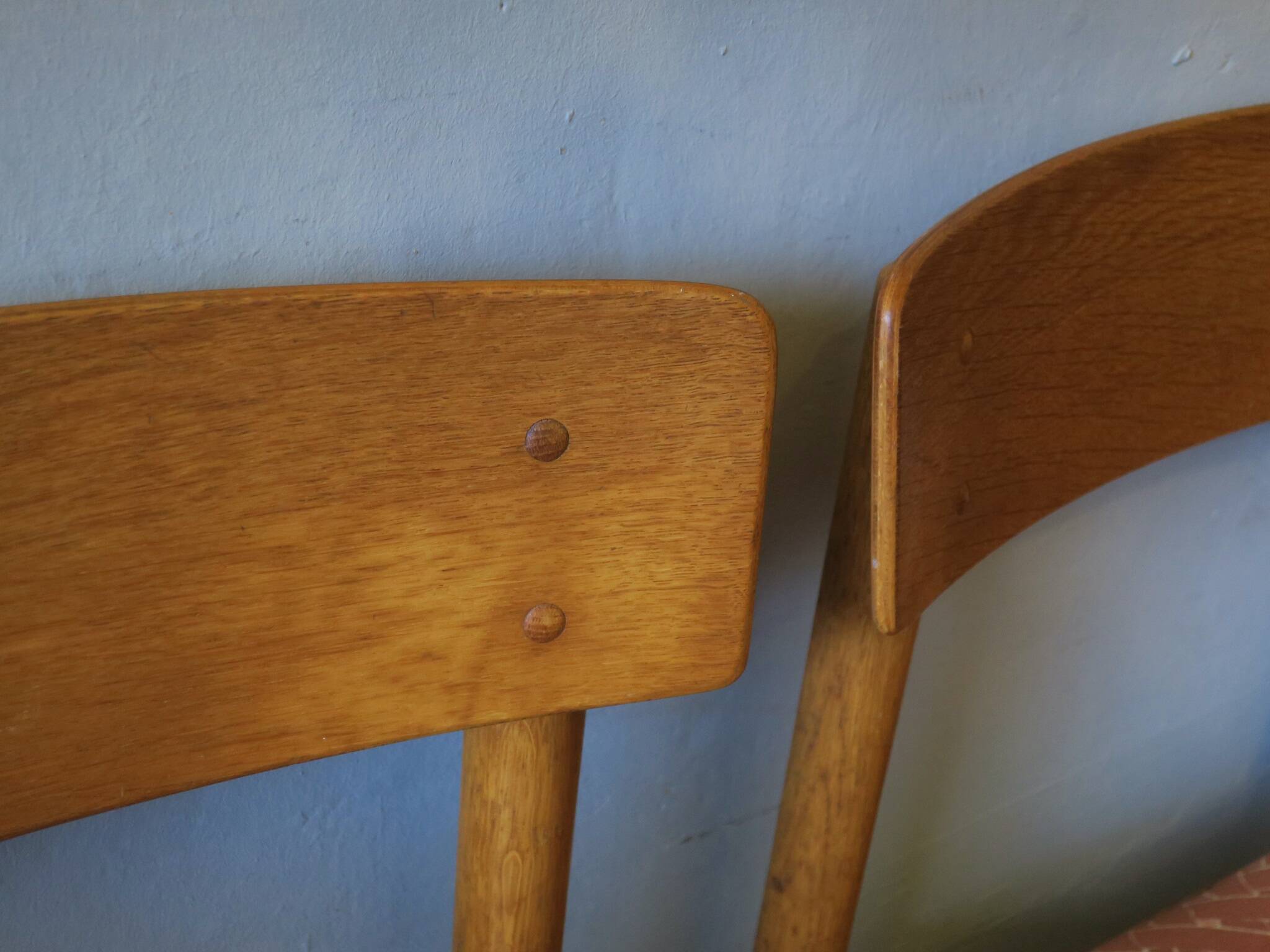 Paire de chaises Shaker Borge Mogensen J39 en orme massif, Danemark, années 1950