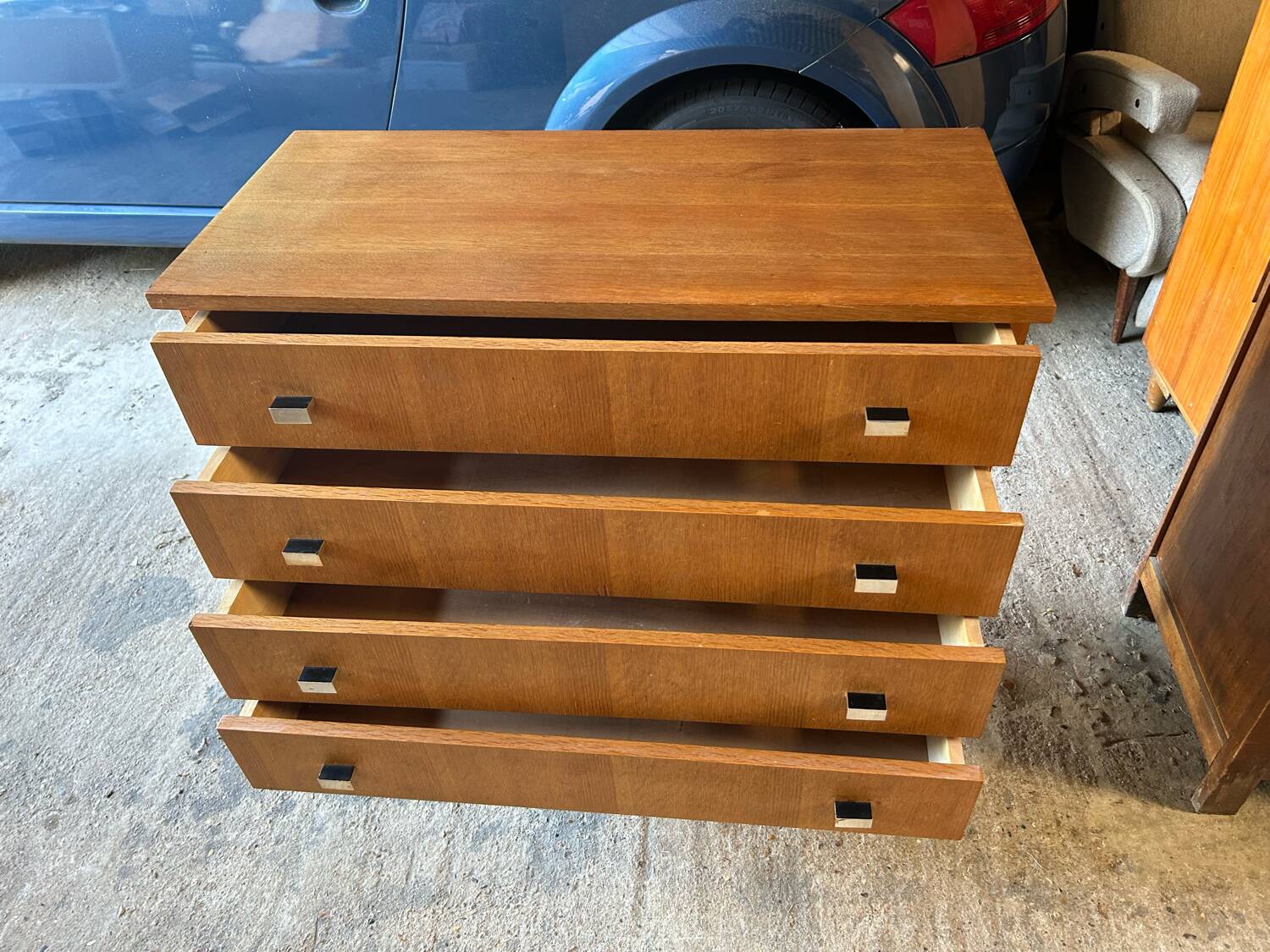 Vintage chest of drawers