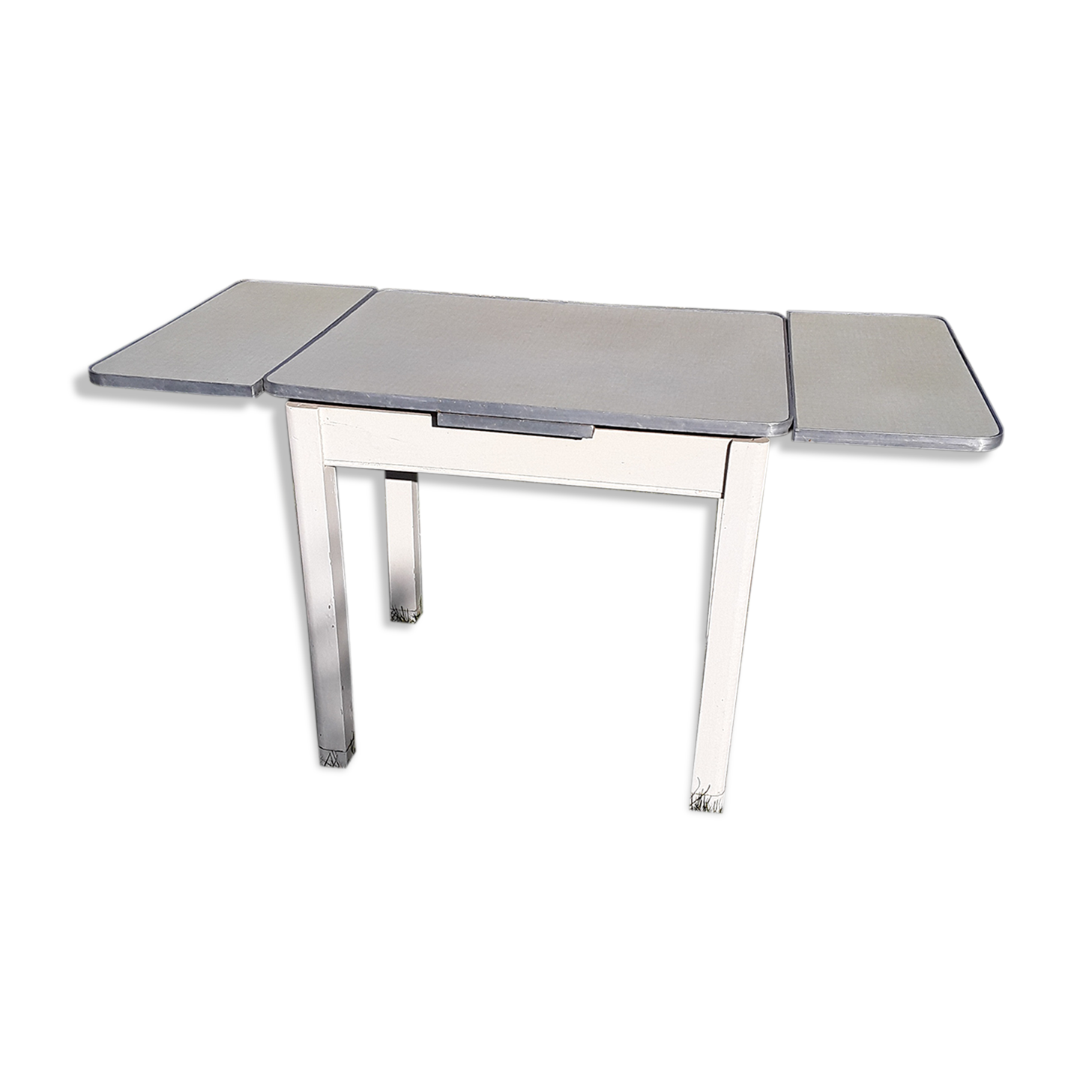 Table in formica