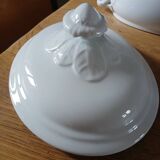 Soupière ancienne en porcelaine blanche