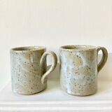 Paire de mugs en grès émaillé