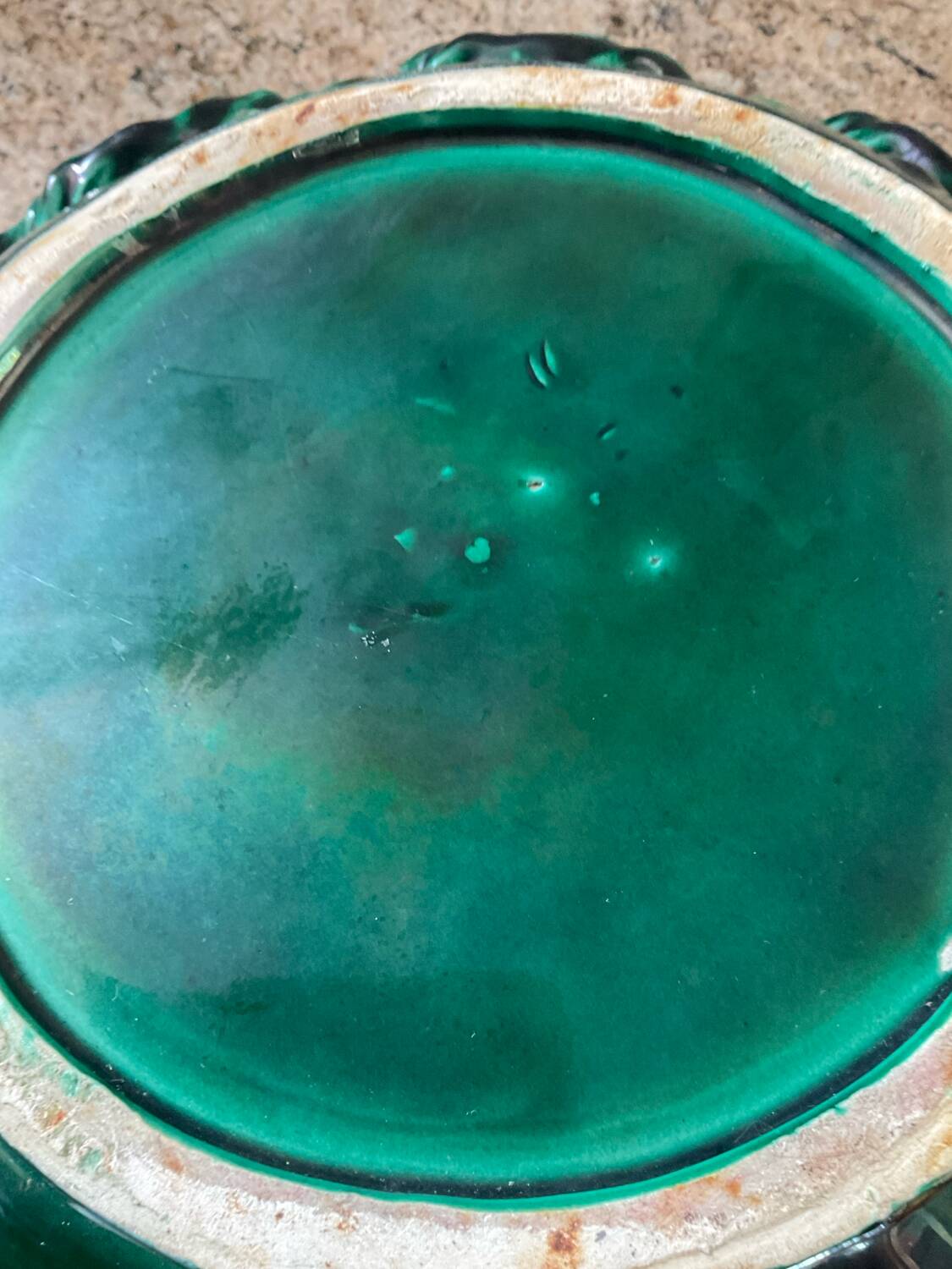 Large ceramic dish from Vallauris with green enamelled rope