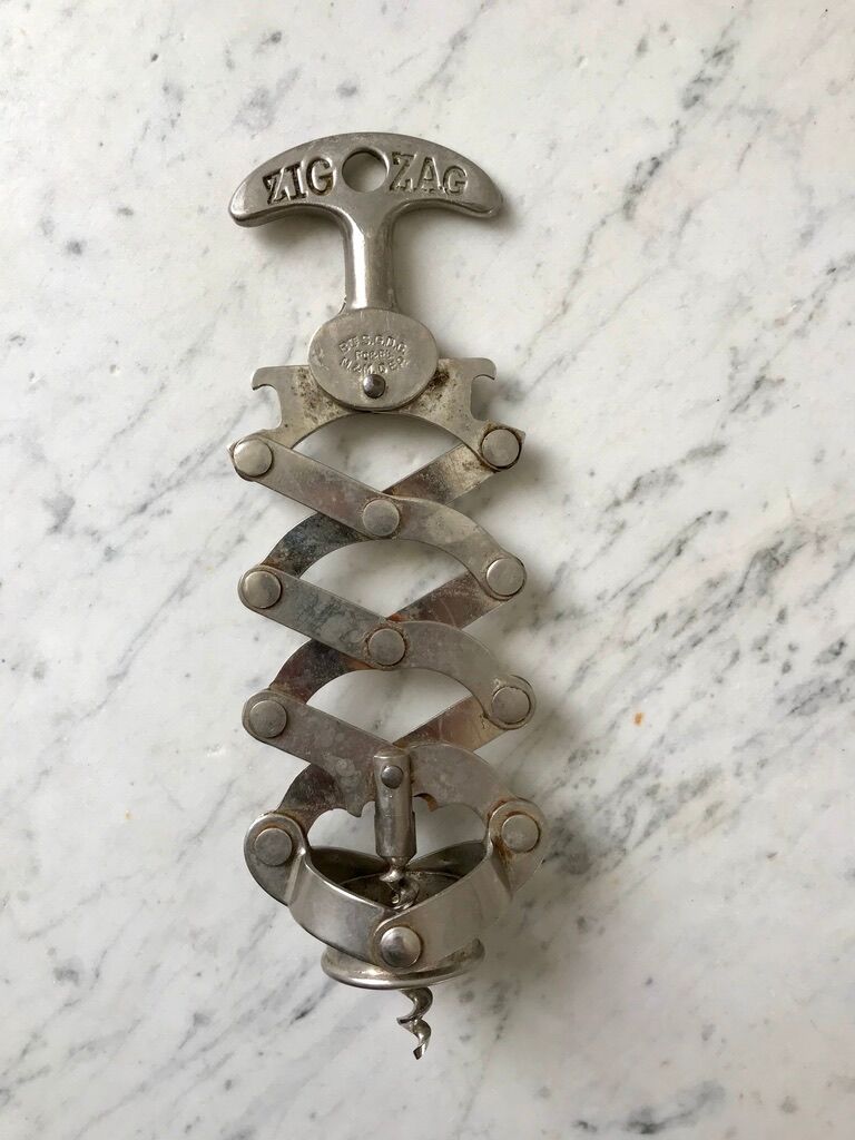 Corkscrew zig zag old