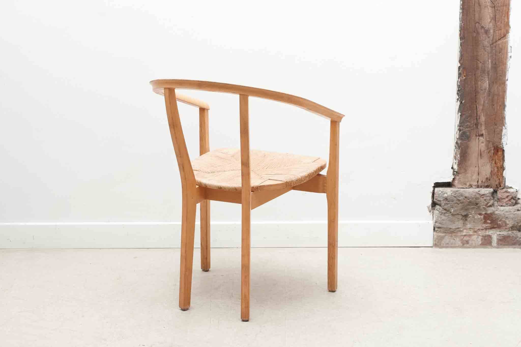 Set of 4 Scandinavian straw chairs