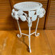 Table Appoint Guéridon Ancien Métal Blanc Décor Fleurs Vintage #E383