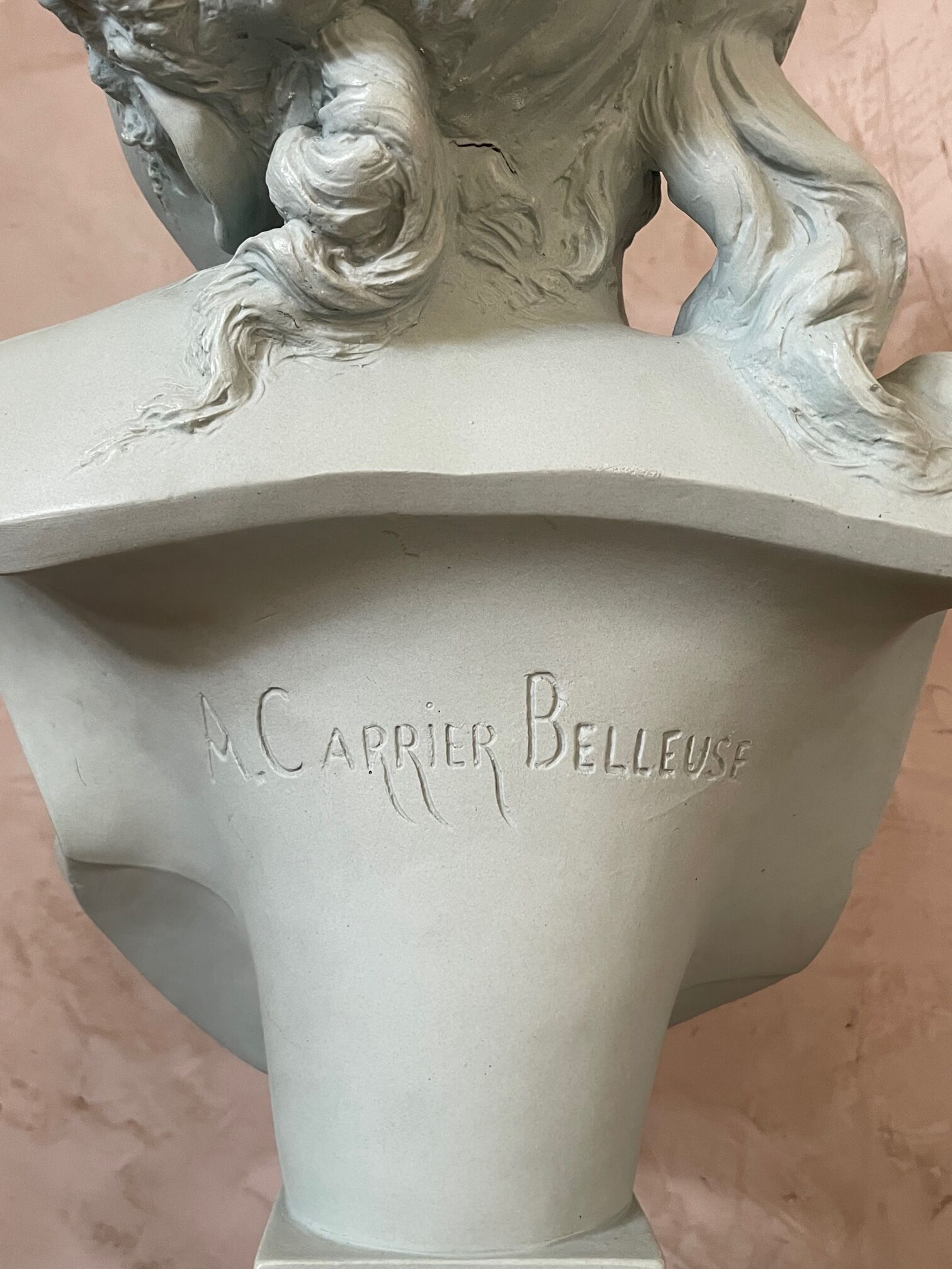 Bust Carrier-belleuse