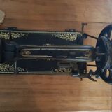 Old sewing machine H. Vigneron