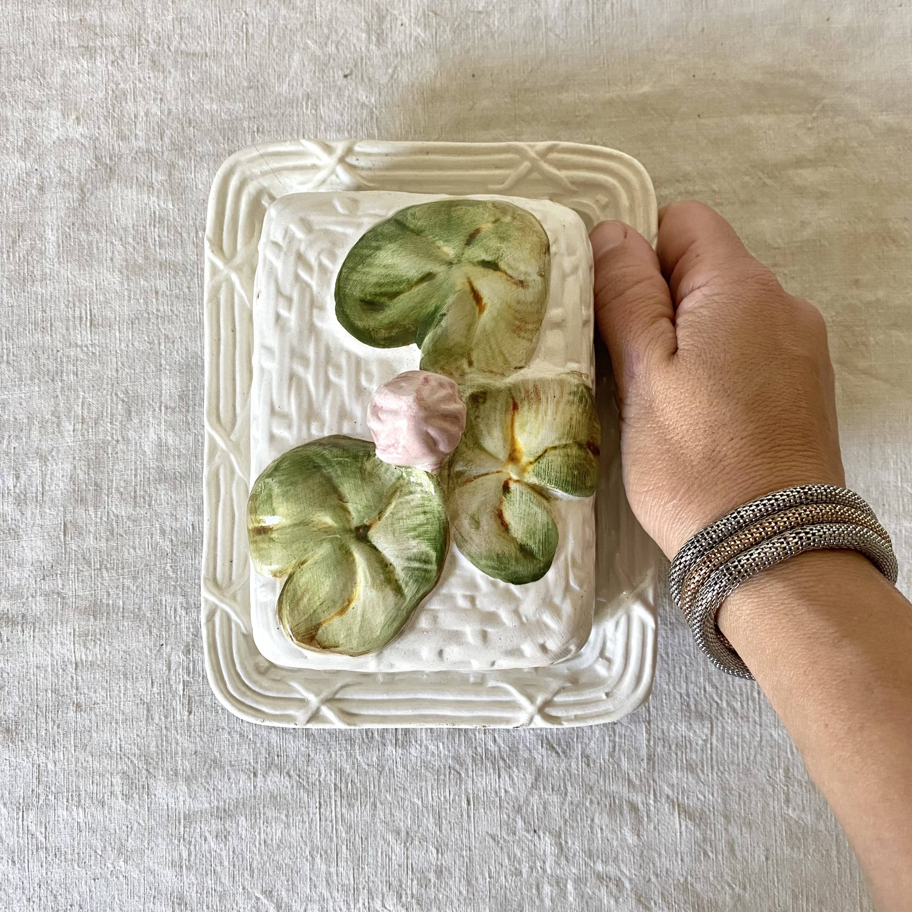 Slush butter dish, water lily