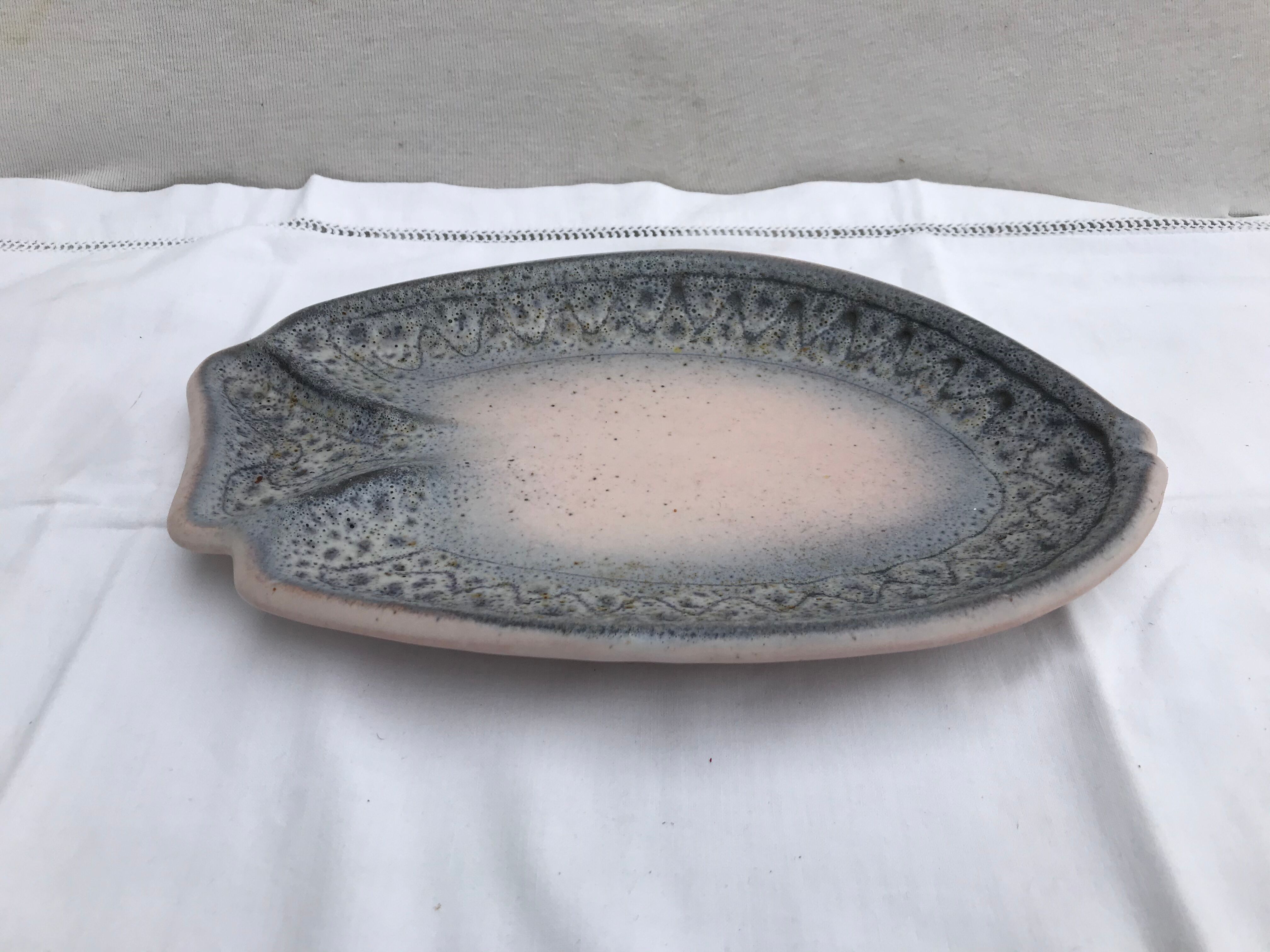Former plate vallauris ceramics jean austruy shape vintage fish