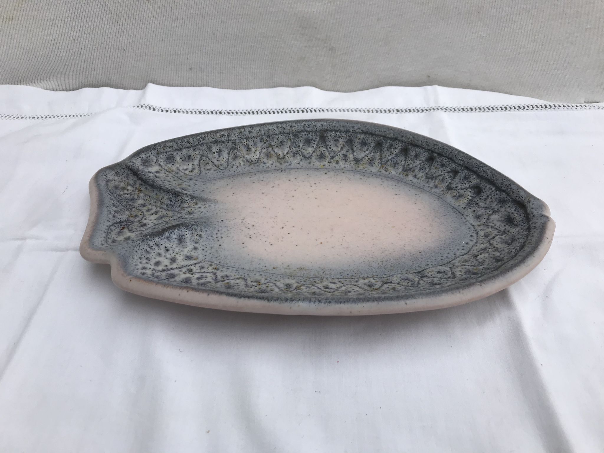 Former plate vallauris ceramics jean austruy shape vintage fish