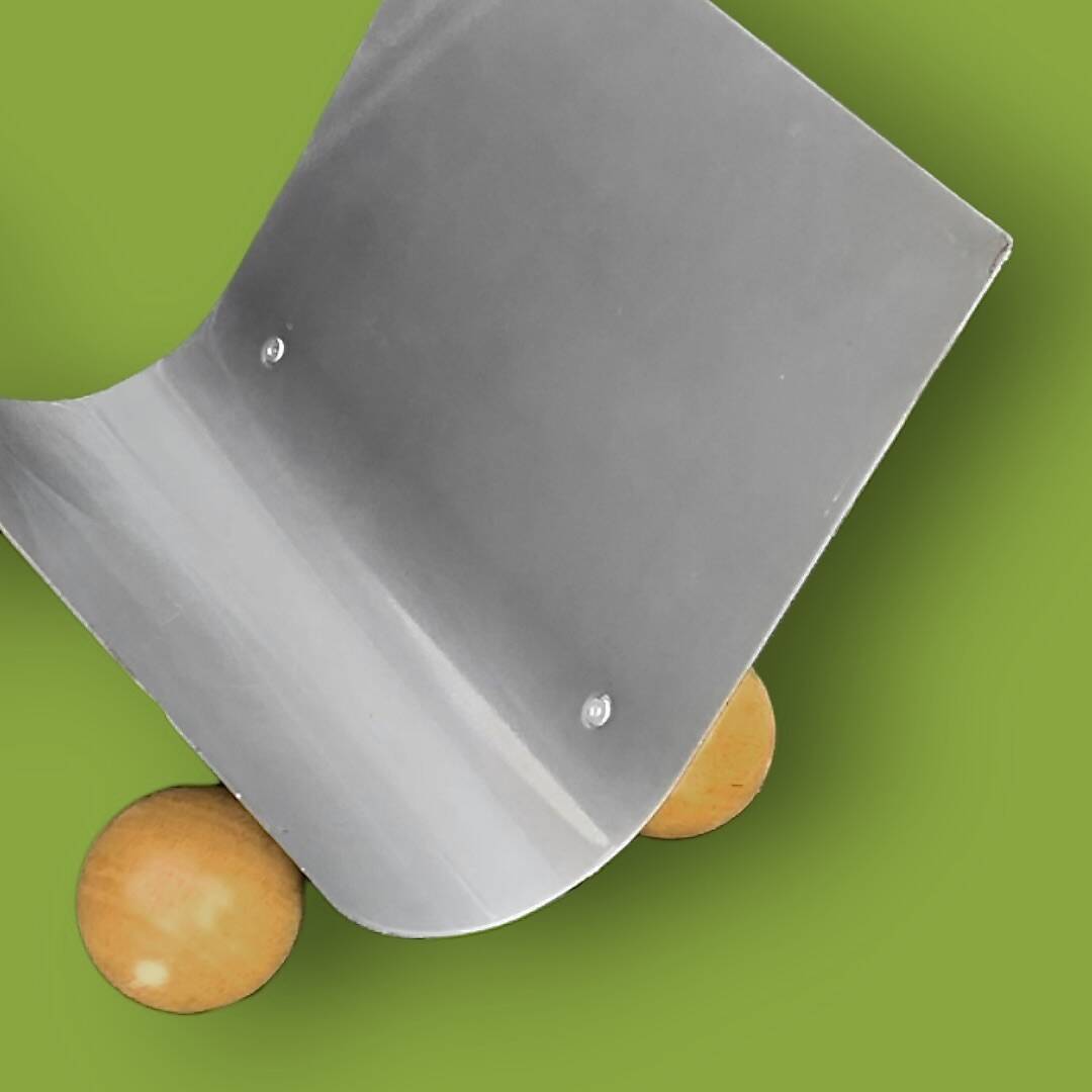 Vintage magazine rack in painted metal and wooden balls - minimalist design