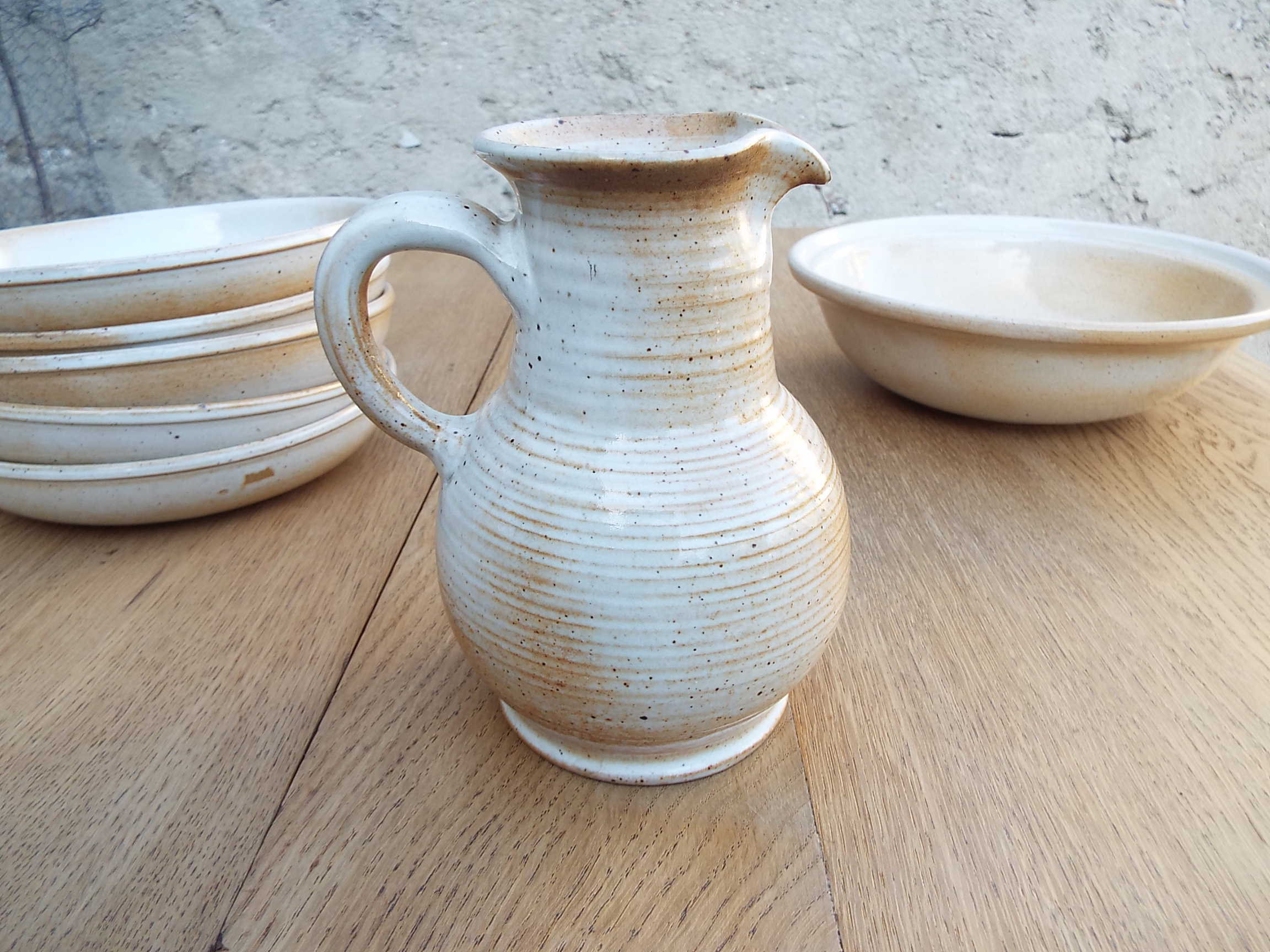Pitcher 0.75l in marsh sandstone