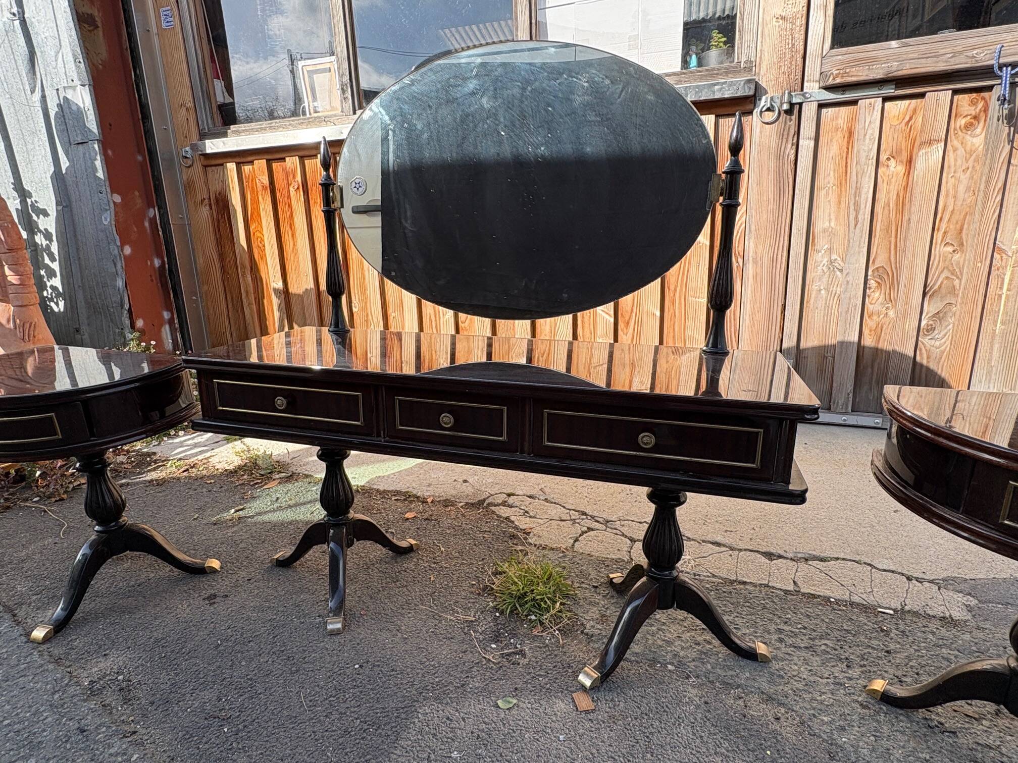 Vintage 1960s triptych hairdresser in mahogany – signed G. Blouin Nantes