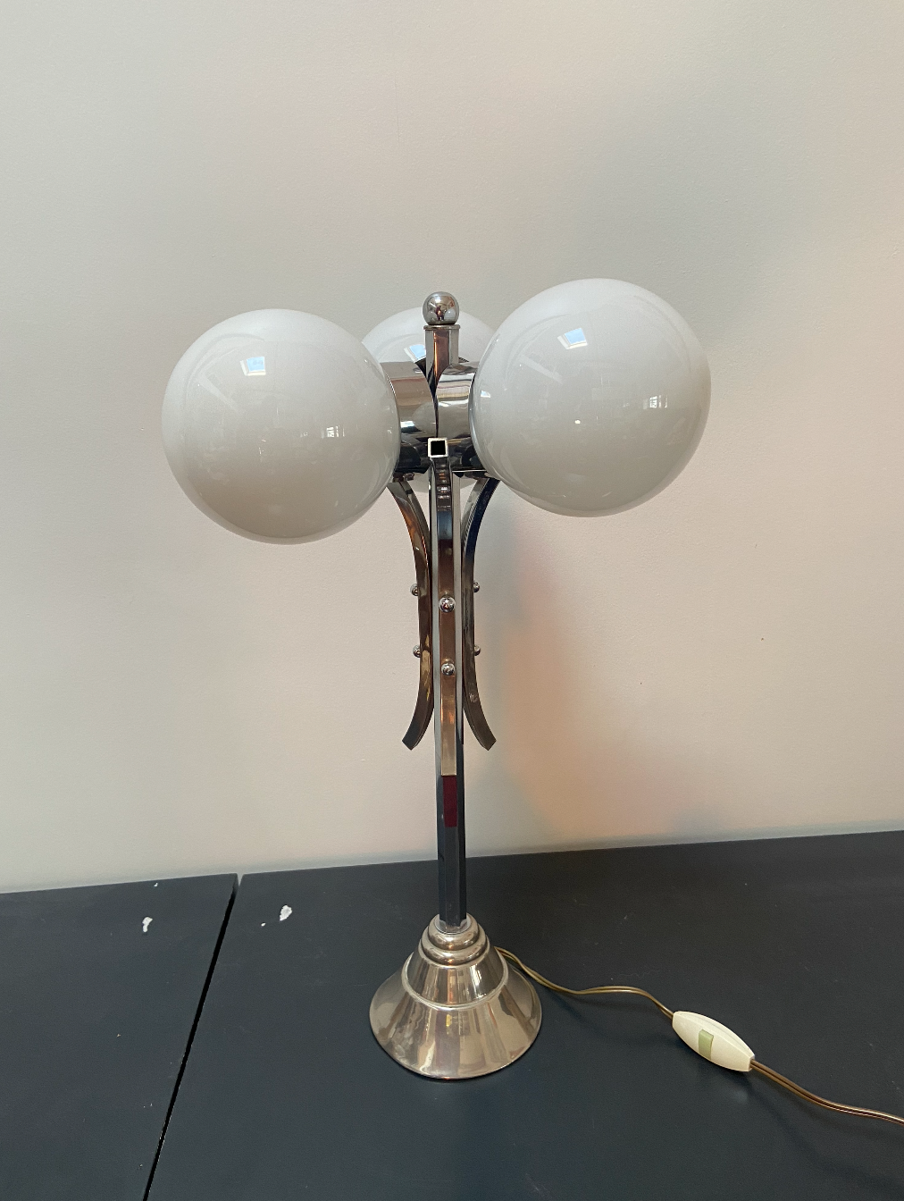 Metal lamp with its opalines 1970