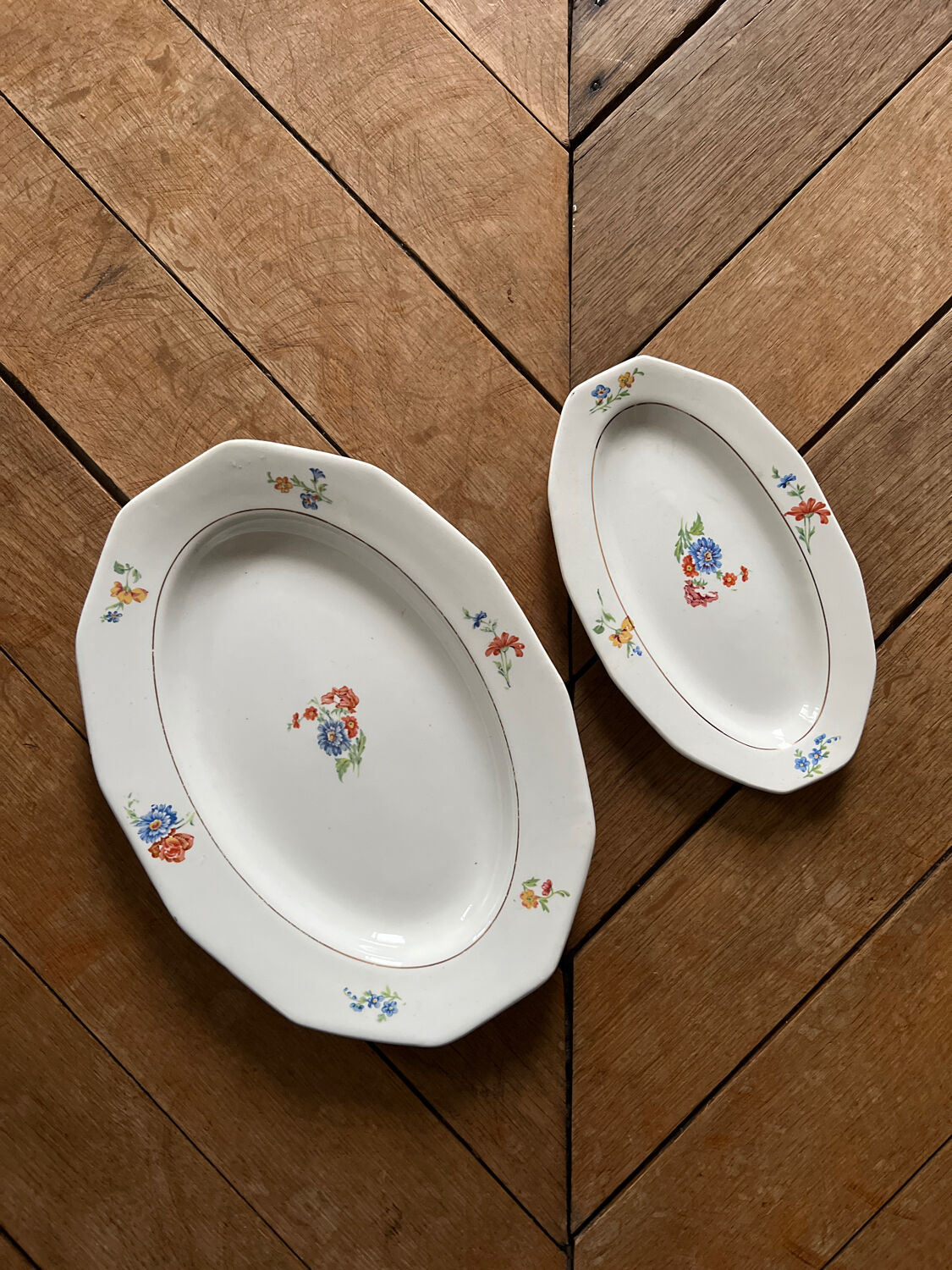 Plats de service  St Amand