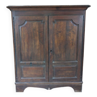 2-door cabinet