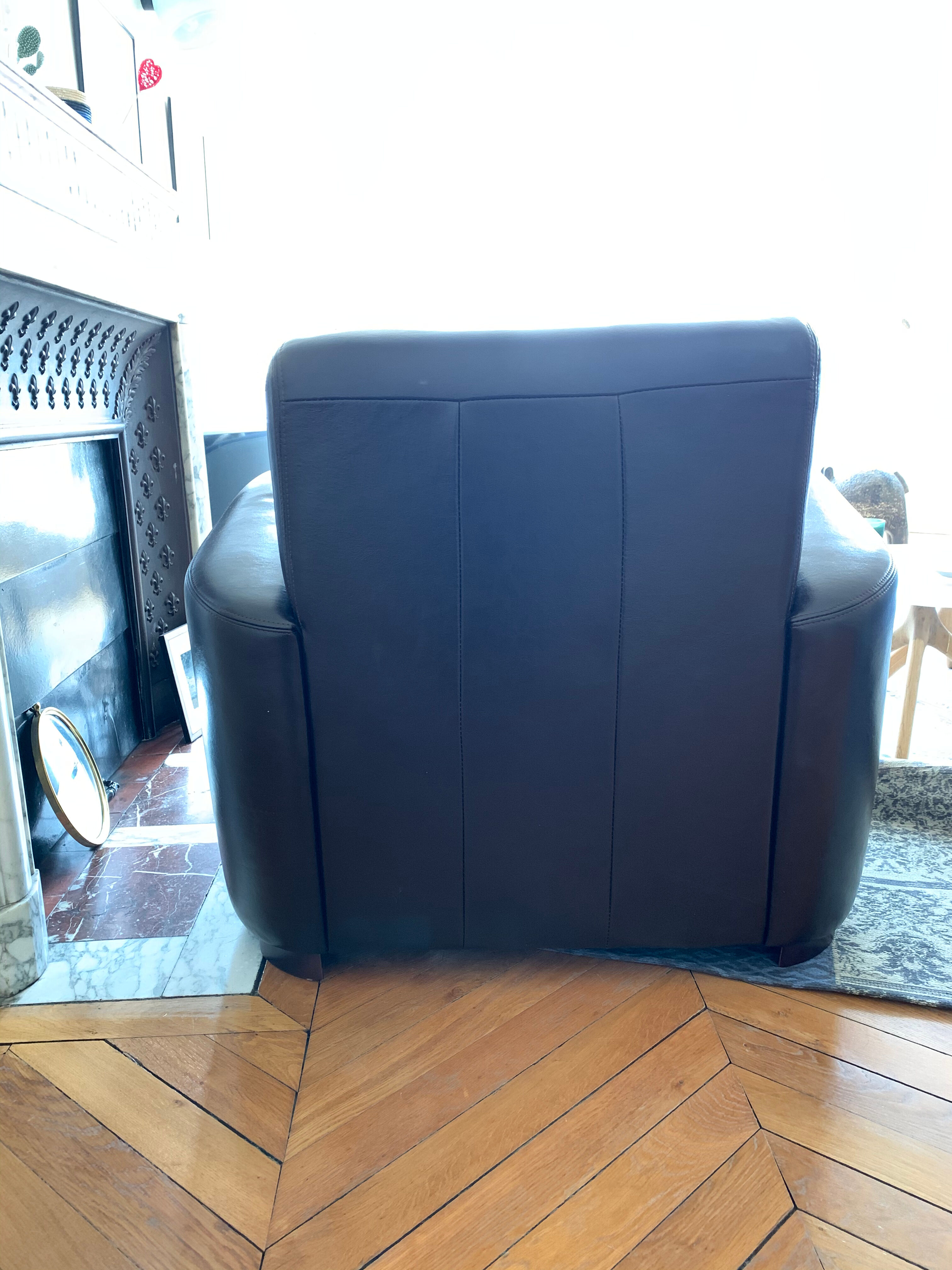 Leather club armchair