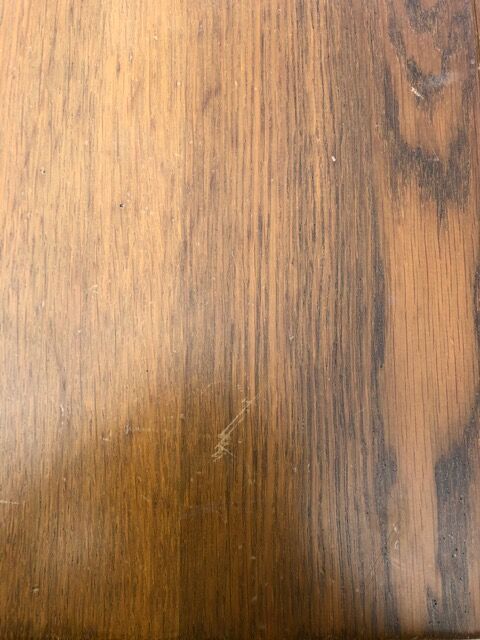 Scandinavian table with extensions