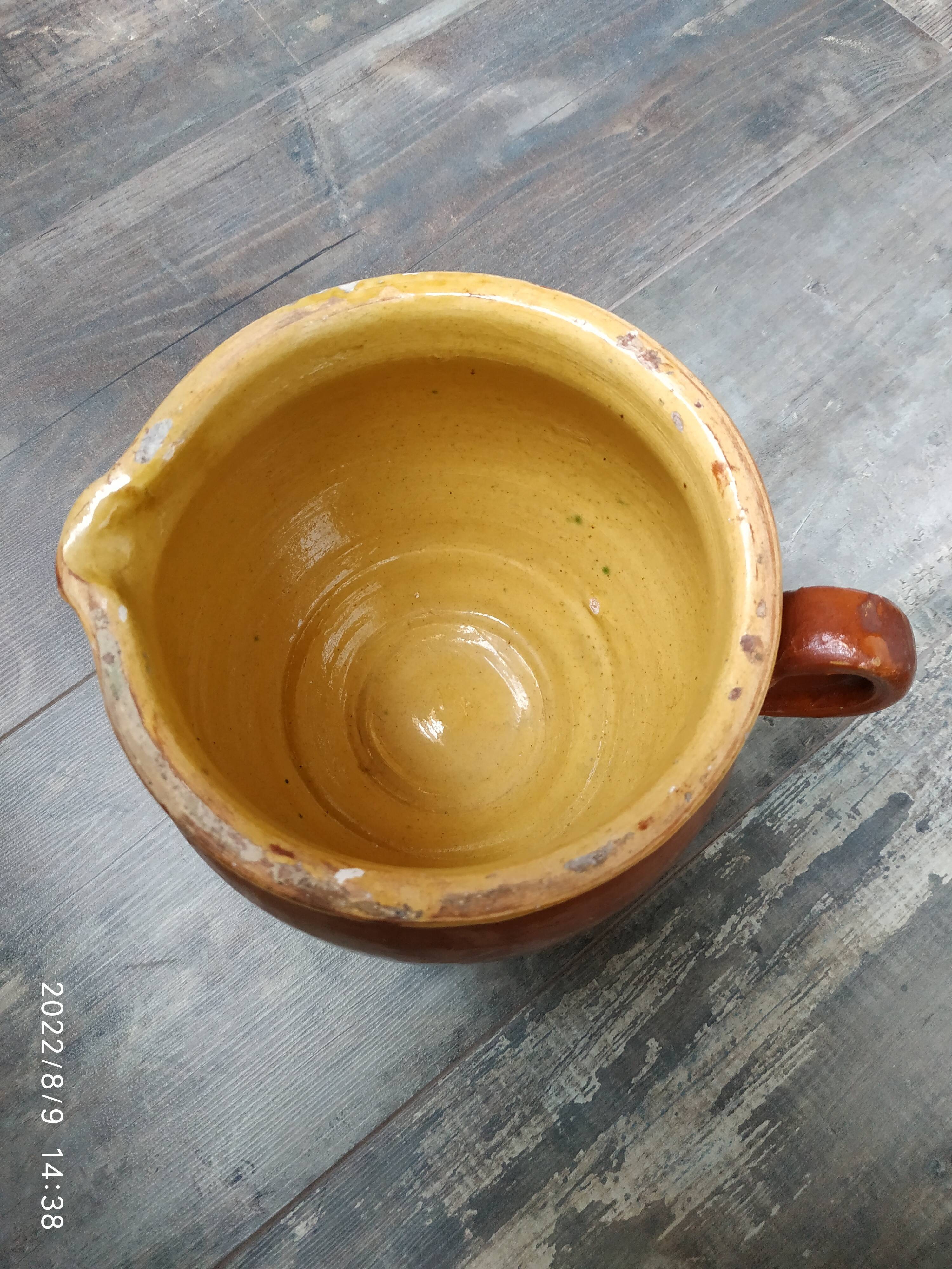 Terracotta pot