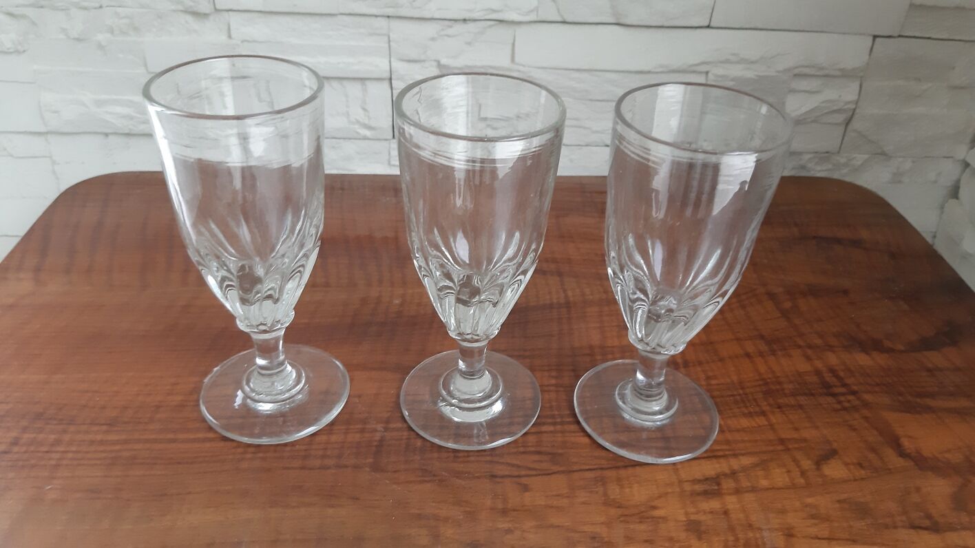 3 stemmed glasses
