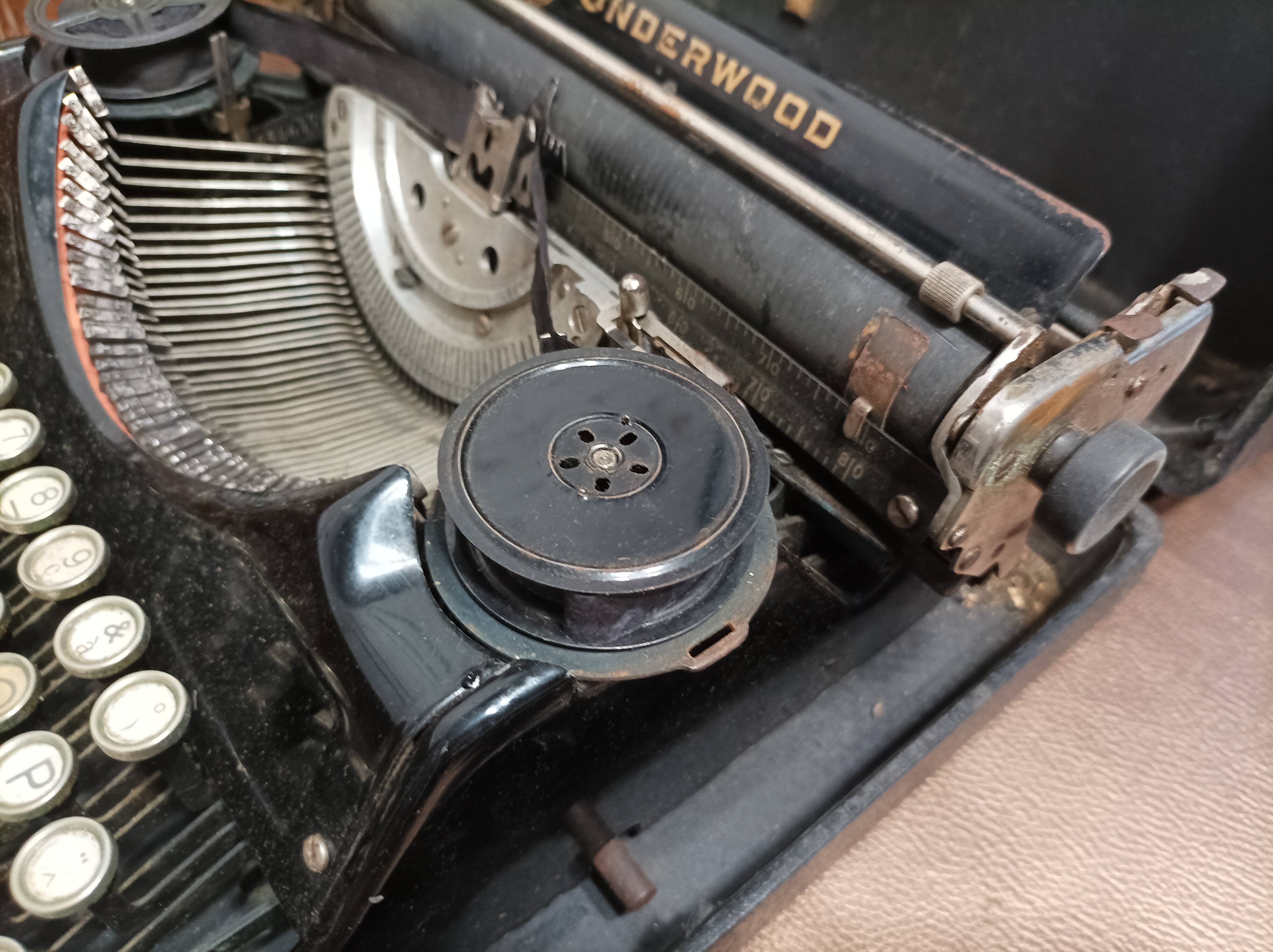 Old portable underwood typewriter