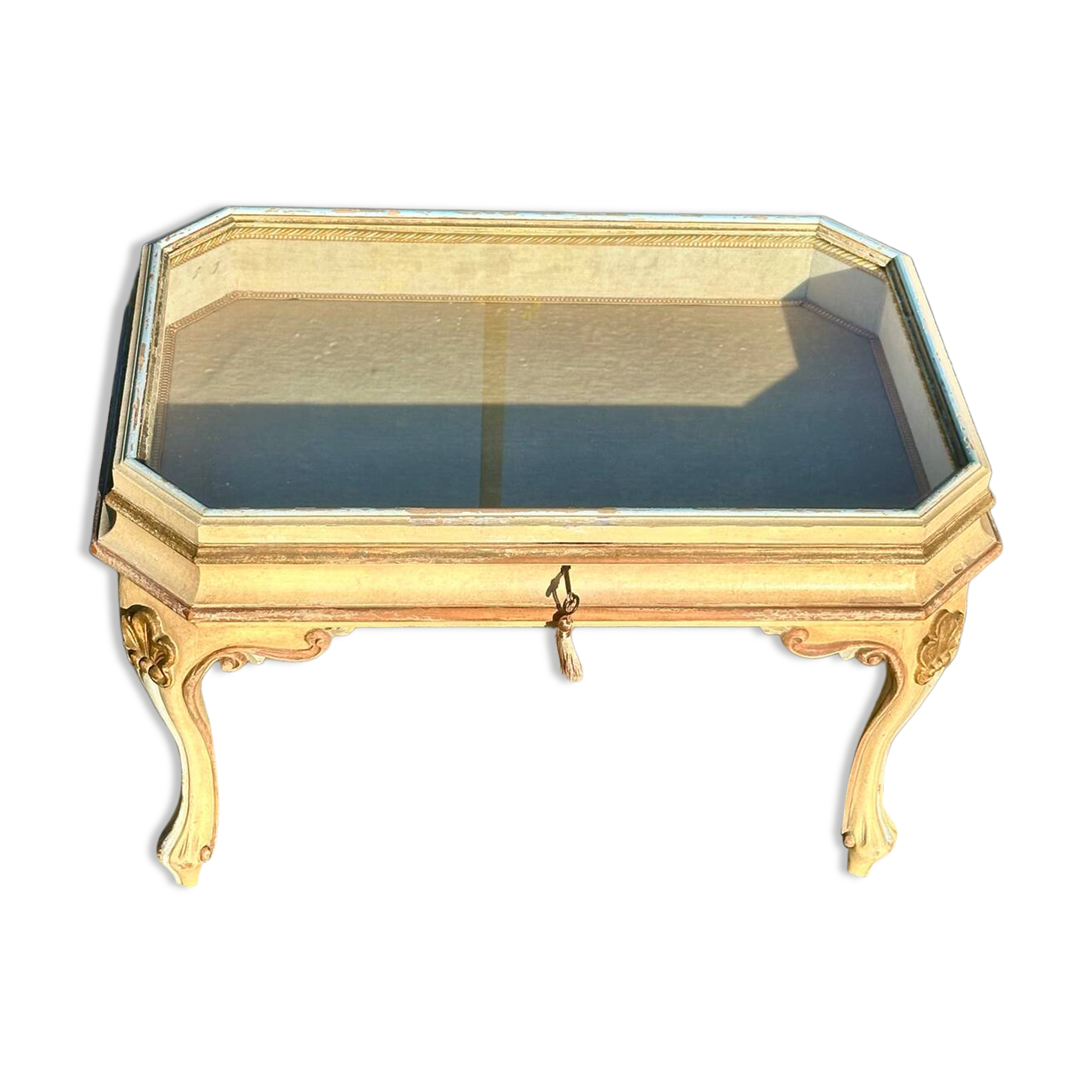 Coffee table/display cabinet in painted polychrome wood.