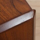 Commode danoise moderne du milieu du siècle en teck par Vordingborg Møbelfabrik.